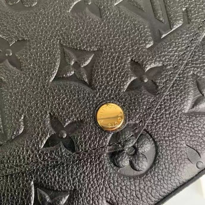 Louis Vuitton Monogram Shoulder Bag - 