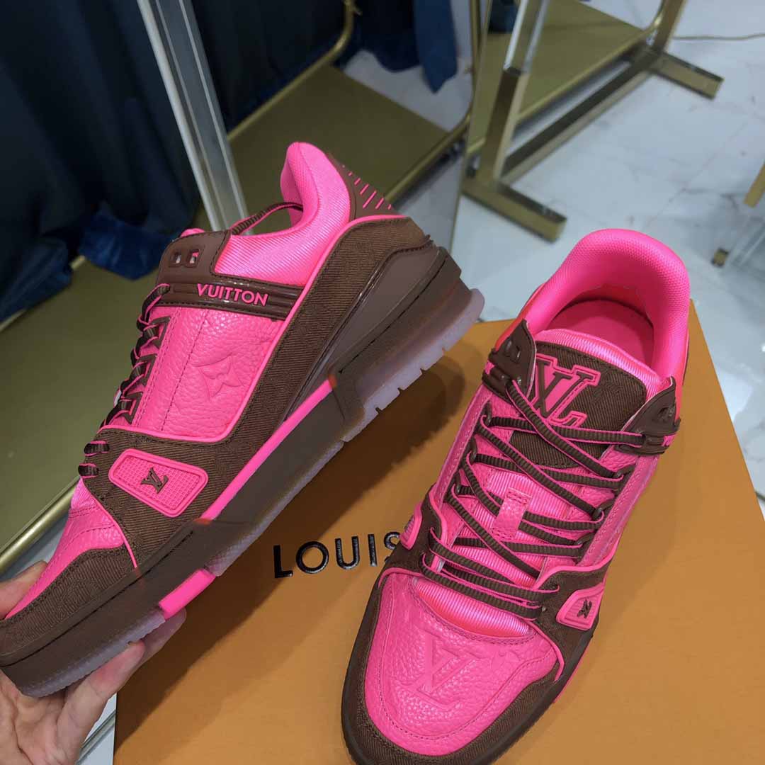 Louis Vuitton Trainer Sneaker Pink - 
