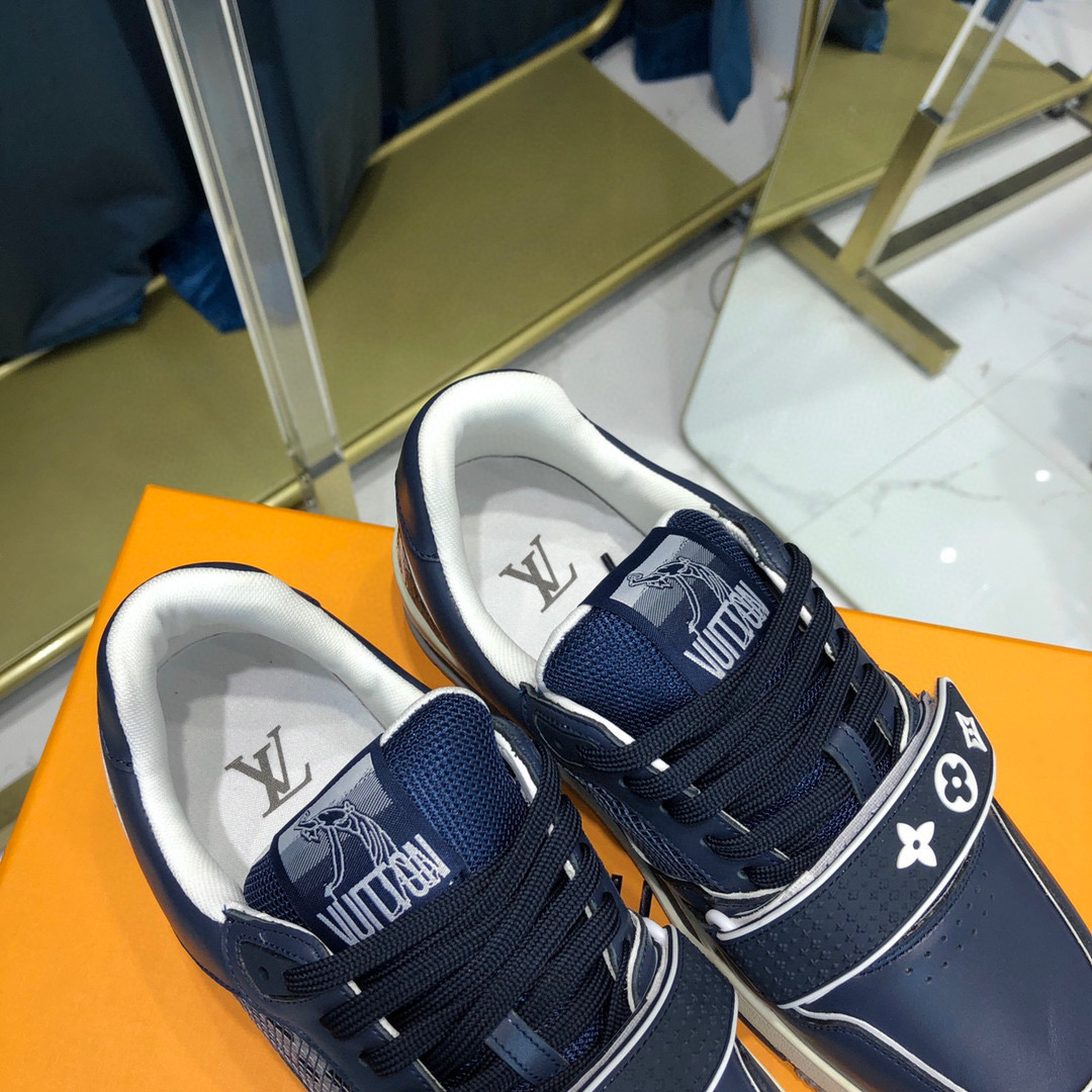 Louis Vuitton Trainer Sneaker - 