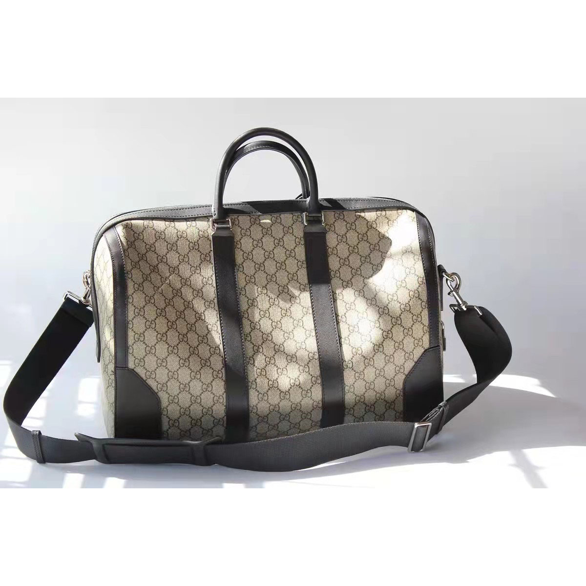 Gucci Luggage Travelling Bag  - 