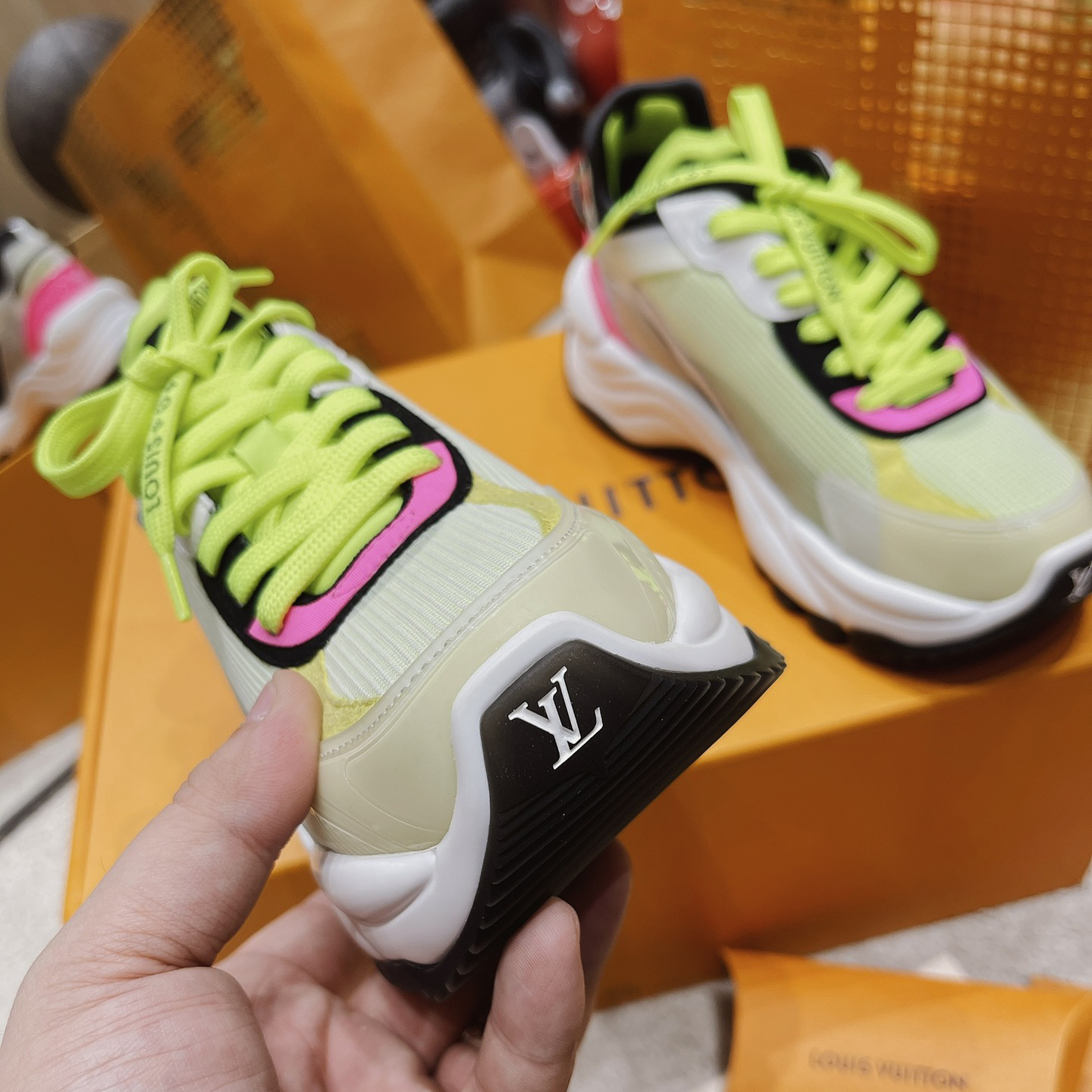Louis Vuitton Run 55 Sneaker In Green - 