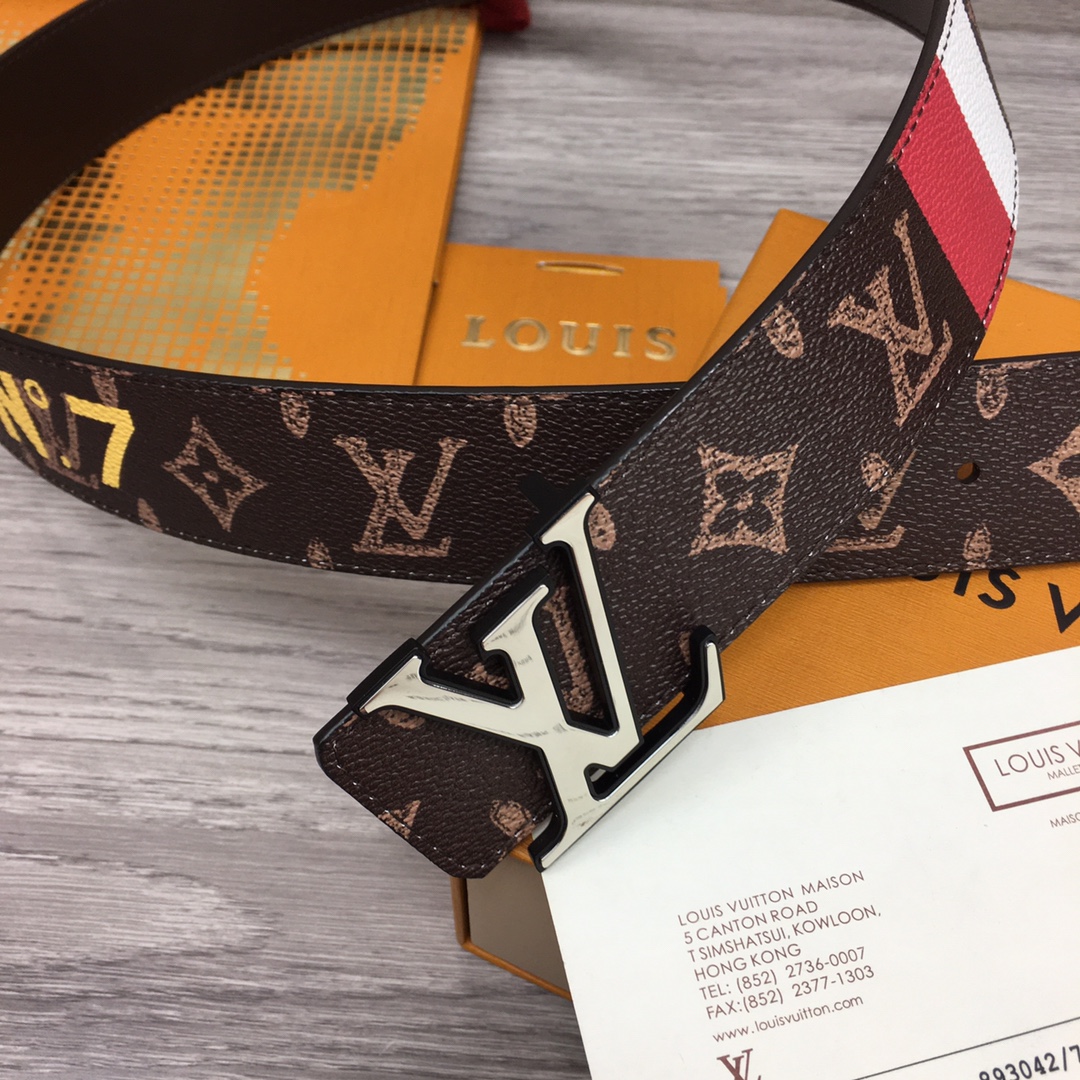 Louis Vuitton Shape 40MM Reversible Belt - 