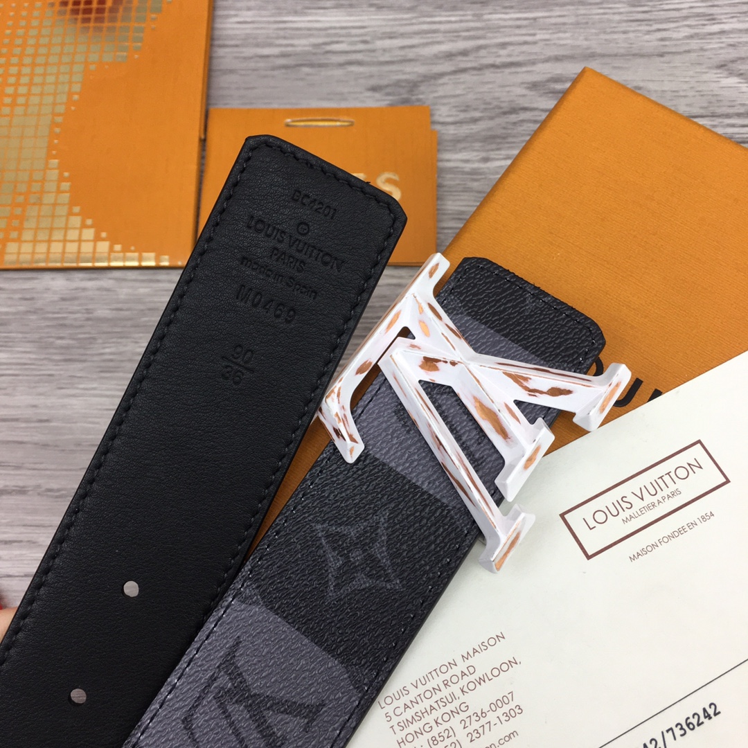 Louis Vuitton Squared LV 40mm Belt - 