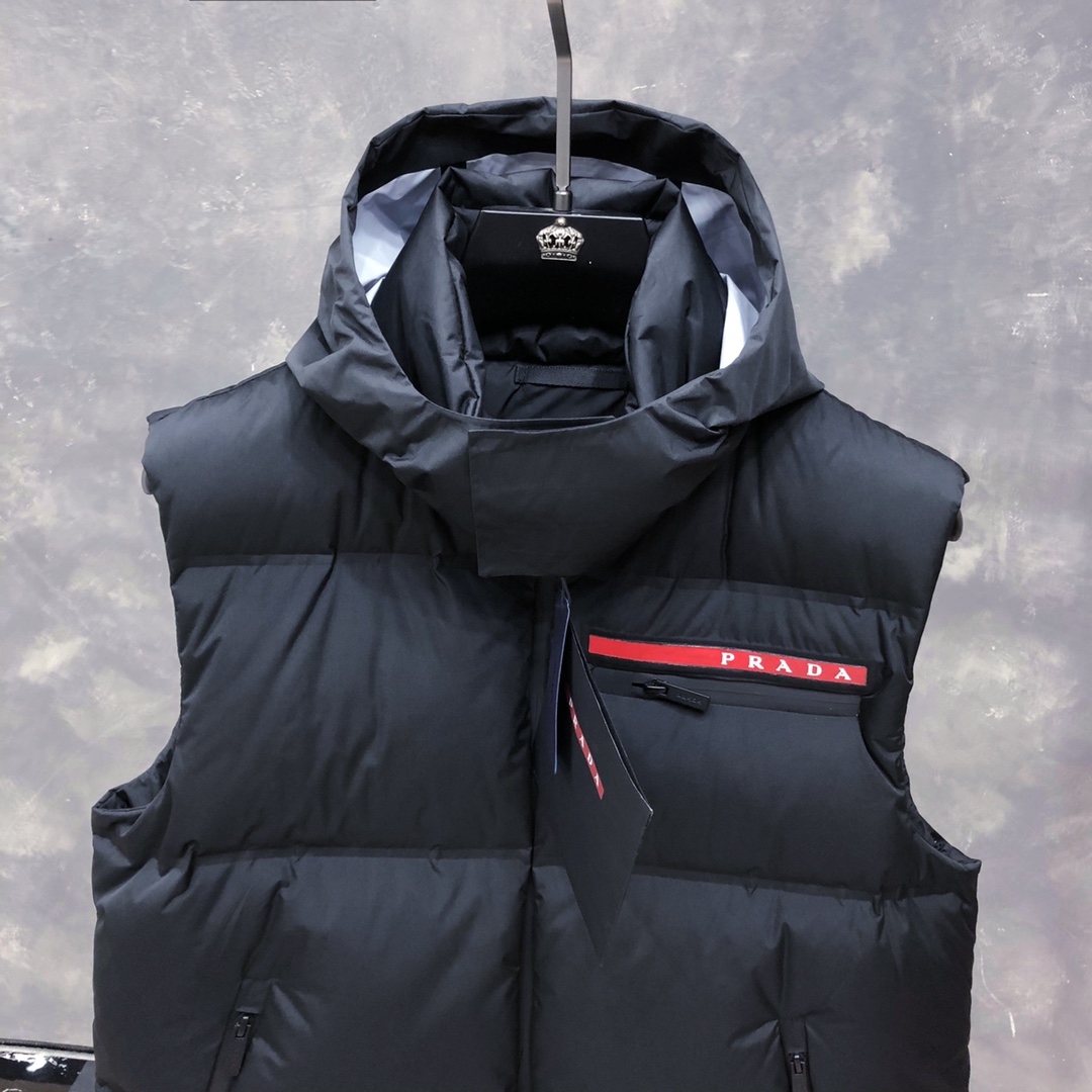Prada Prada Logo Vest Jacket In Black - 