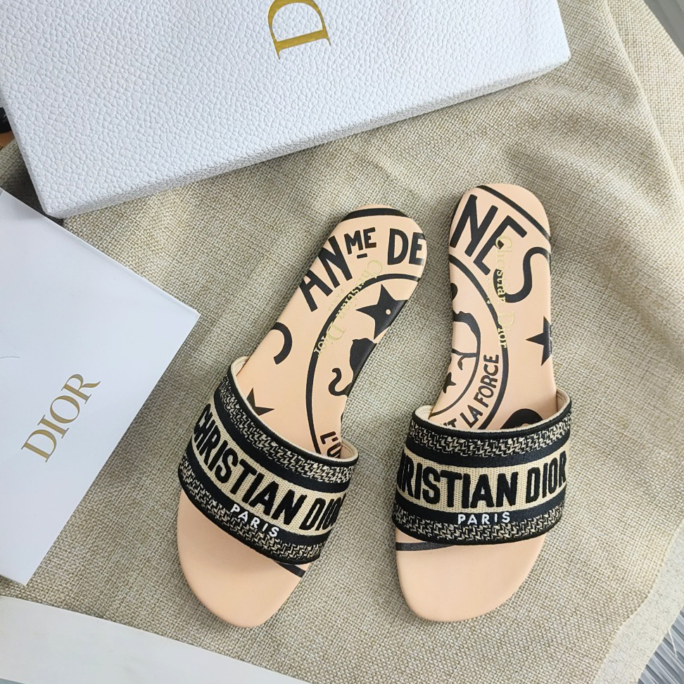 Dior Beige Jute Canvas Embroidered with Dior Union Motif Dway Slide - 