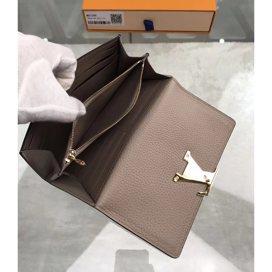 Louis Vuitton Capucines Wallet(19-10-2cm )  M61249 - 