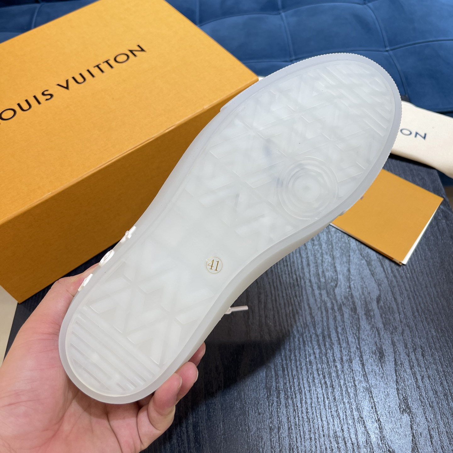 Louis Vuitton LV Ollie Sneaker        - 