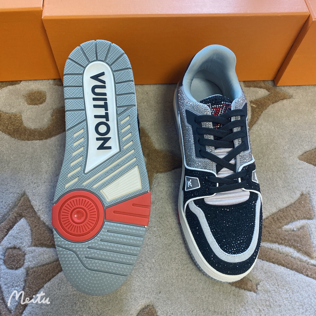 Louis Vuitton LV  Trainers   1AA6PT(upon uk size) - DesignerGu