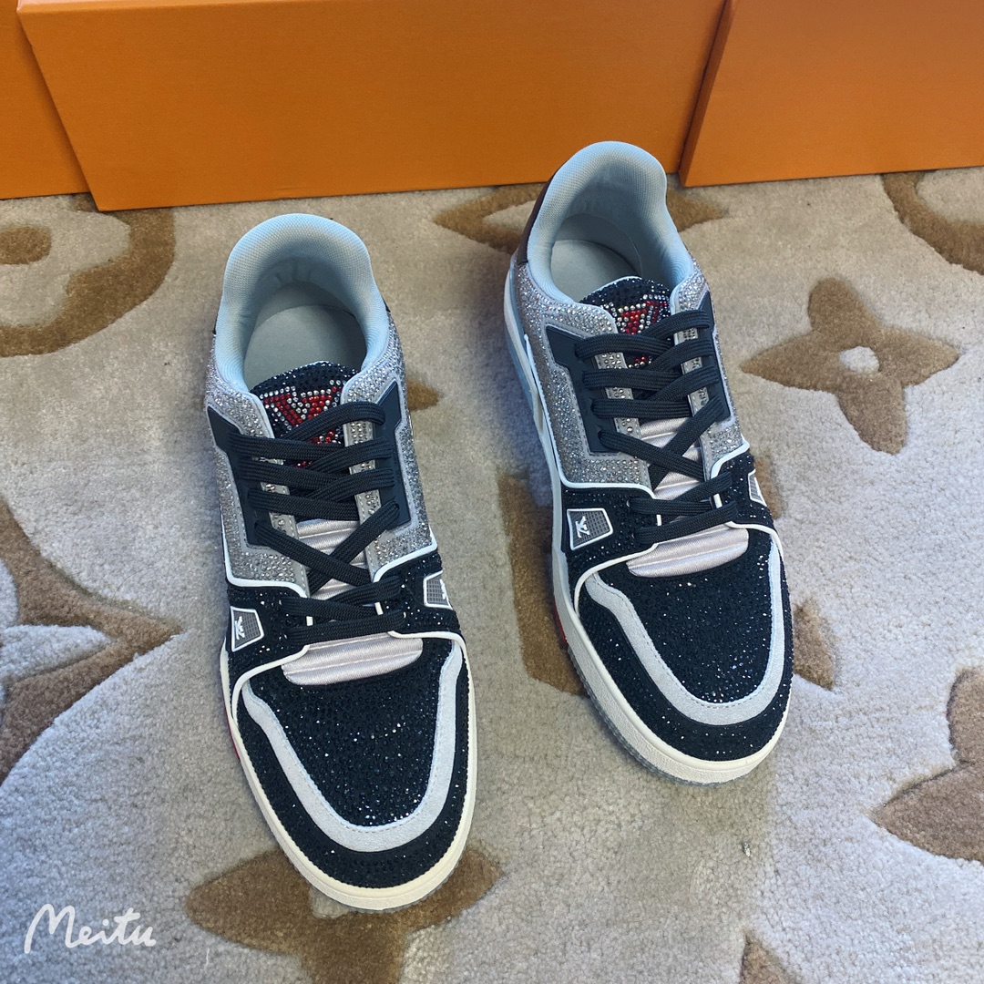 Louis Vuitton LV  Trainers   1AA6PT(upon uk size) - DesignerGu