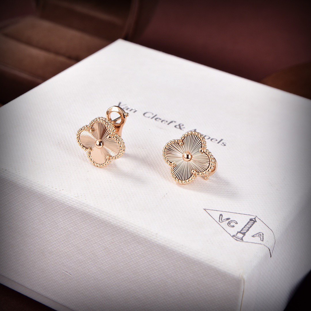 Van Cleef & Arpels Vintage Alhambra Earrings - 