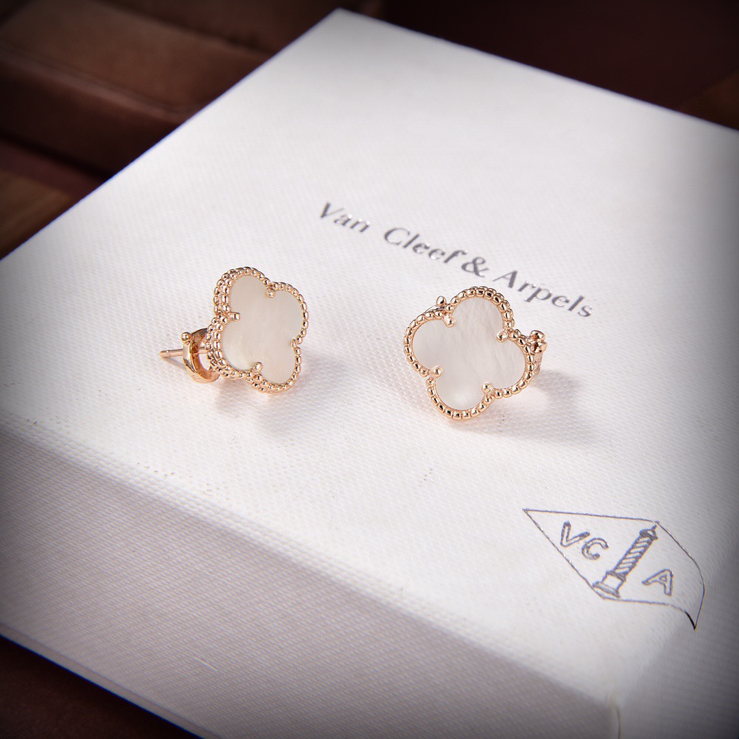 Van Cleef & Arpels Vintage Alhambra Earrings - 