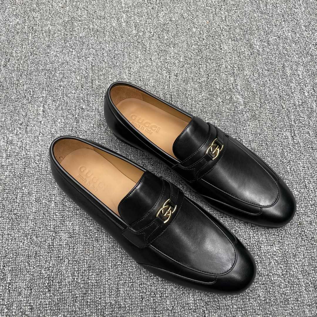 Gucci Men's Loafer With Interlocking G(Upon UK Size) - 