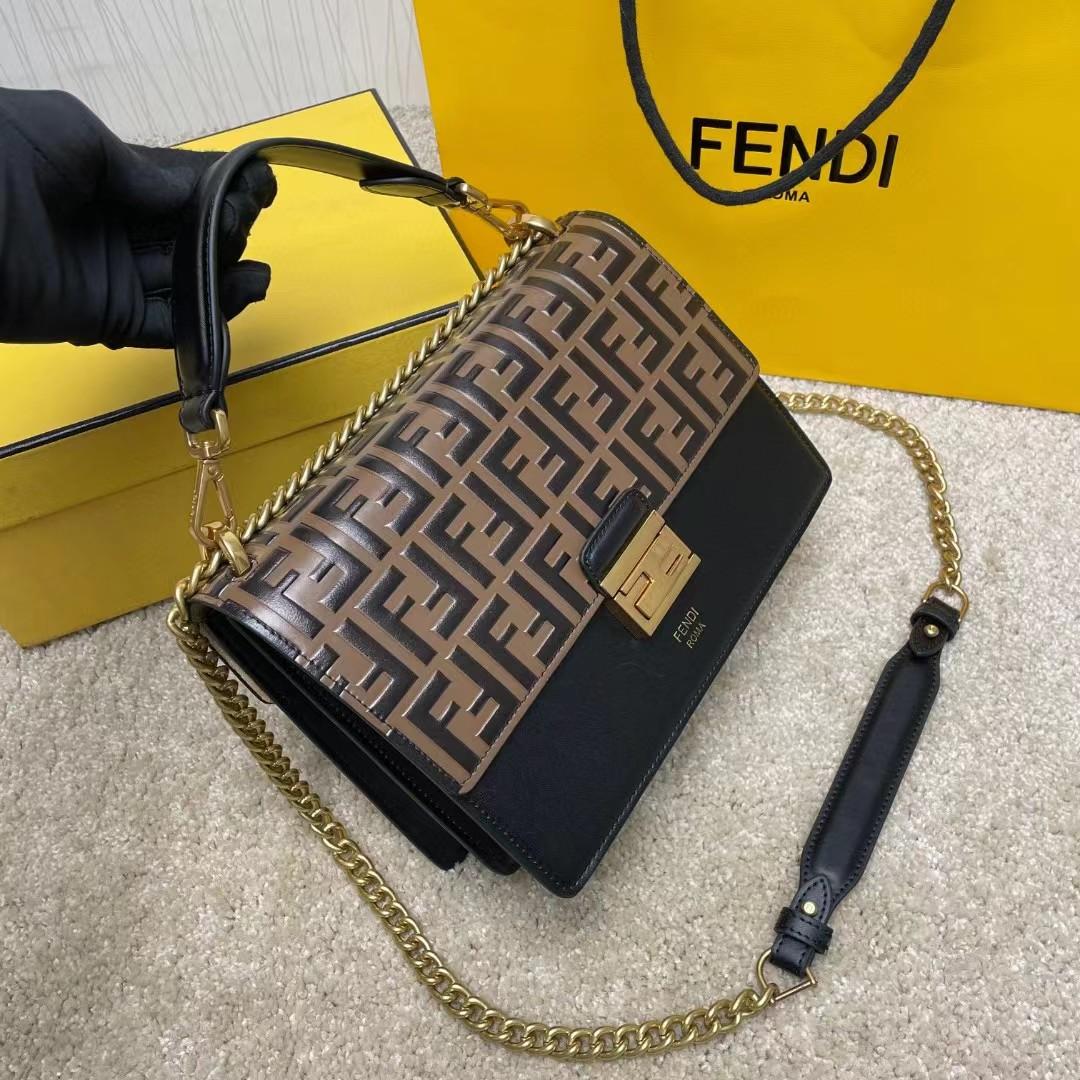 Fendi Kan I Black Leather Bag (25-17-10cm)   - 