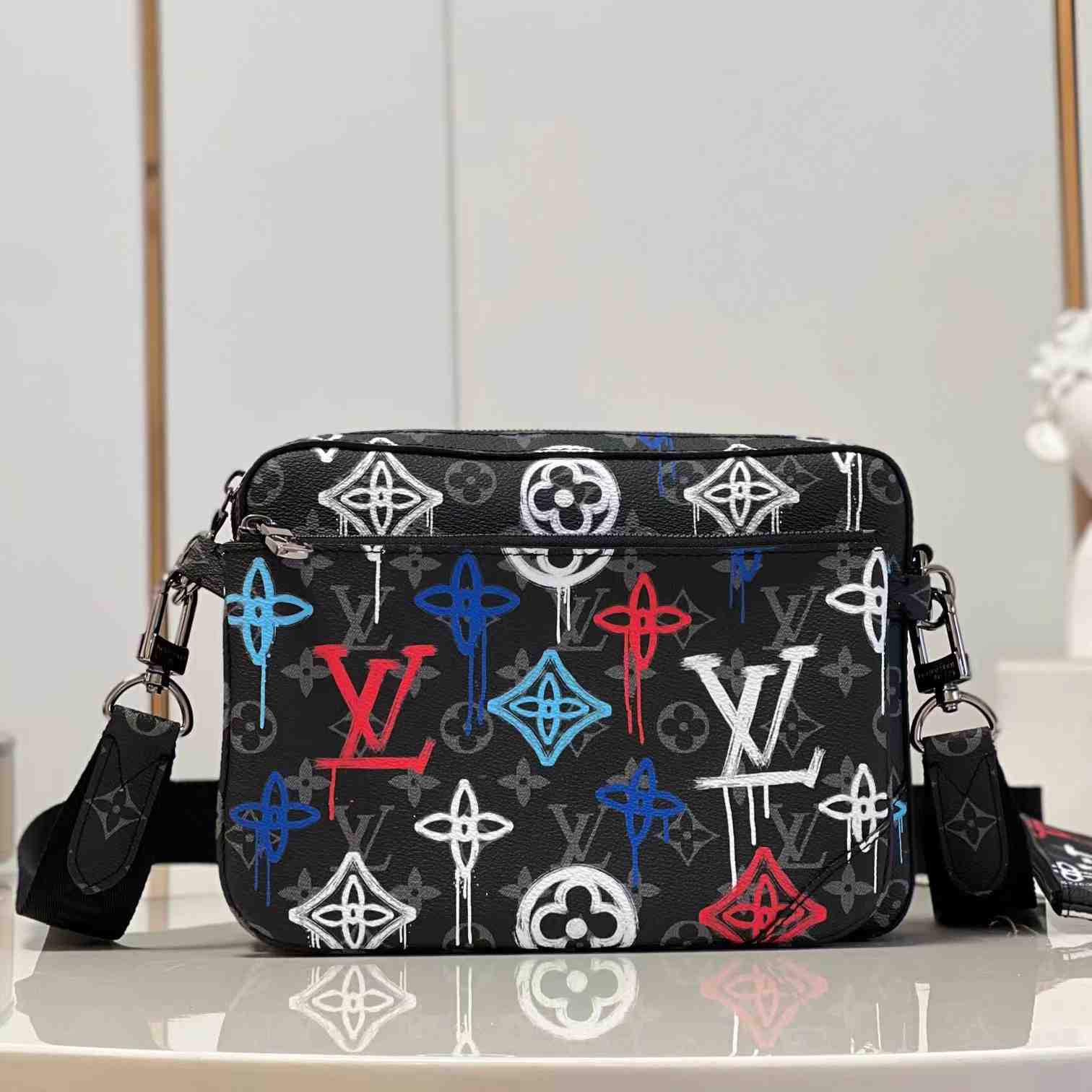 Louis Vuitton Trio Messenger(25-18.5-7cm)   M21396 - DesignerGu