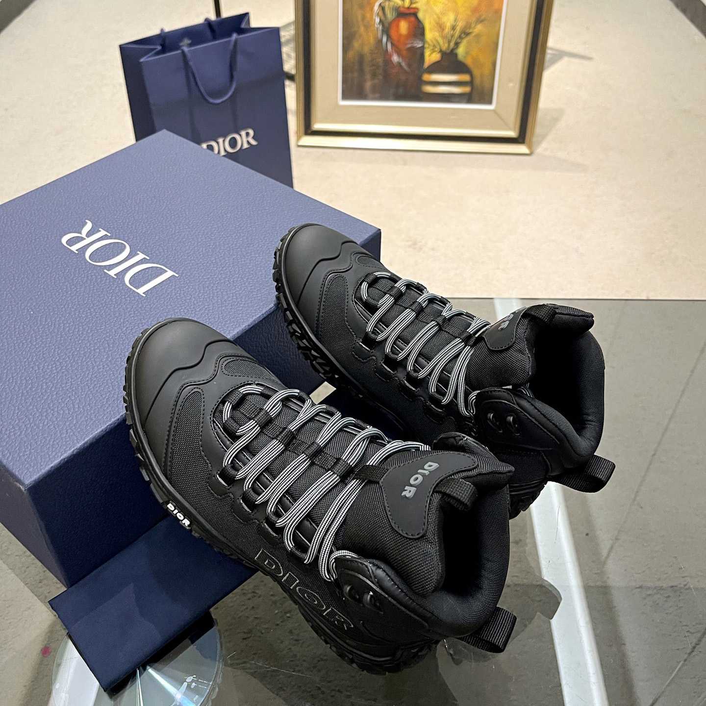 Dior  Diorizon Hiking Ankle Boot - 