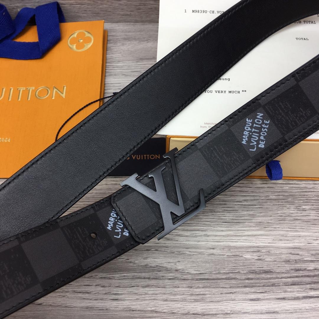 Louis Vuitton Reversible Belt  40mm - 