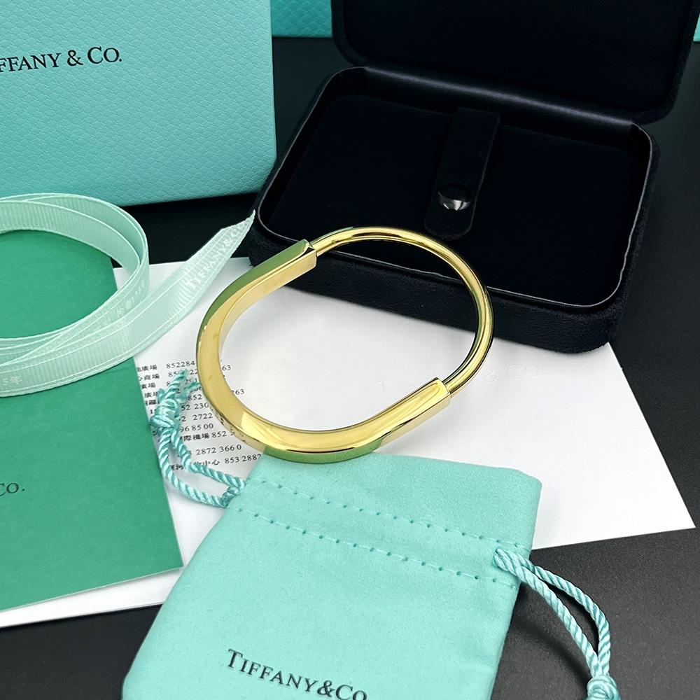 Tiffany&CO Lock Bangle In Yellow Gold - 