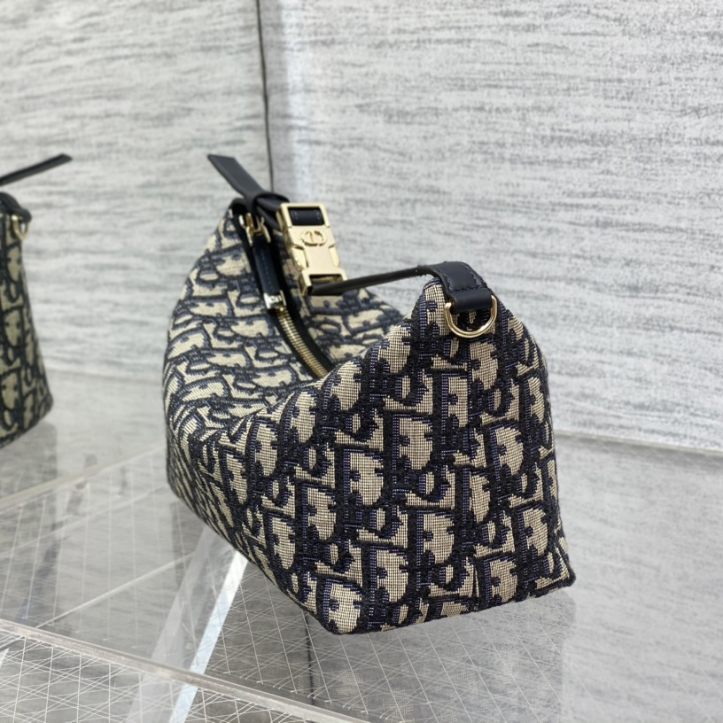 Dior Medium Diortravel Nomad Pouch - 