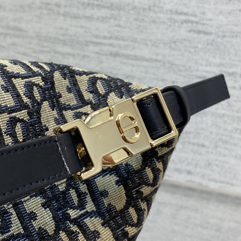 Dior Medium Diortravel Nomad Pouch - 