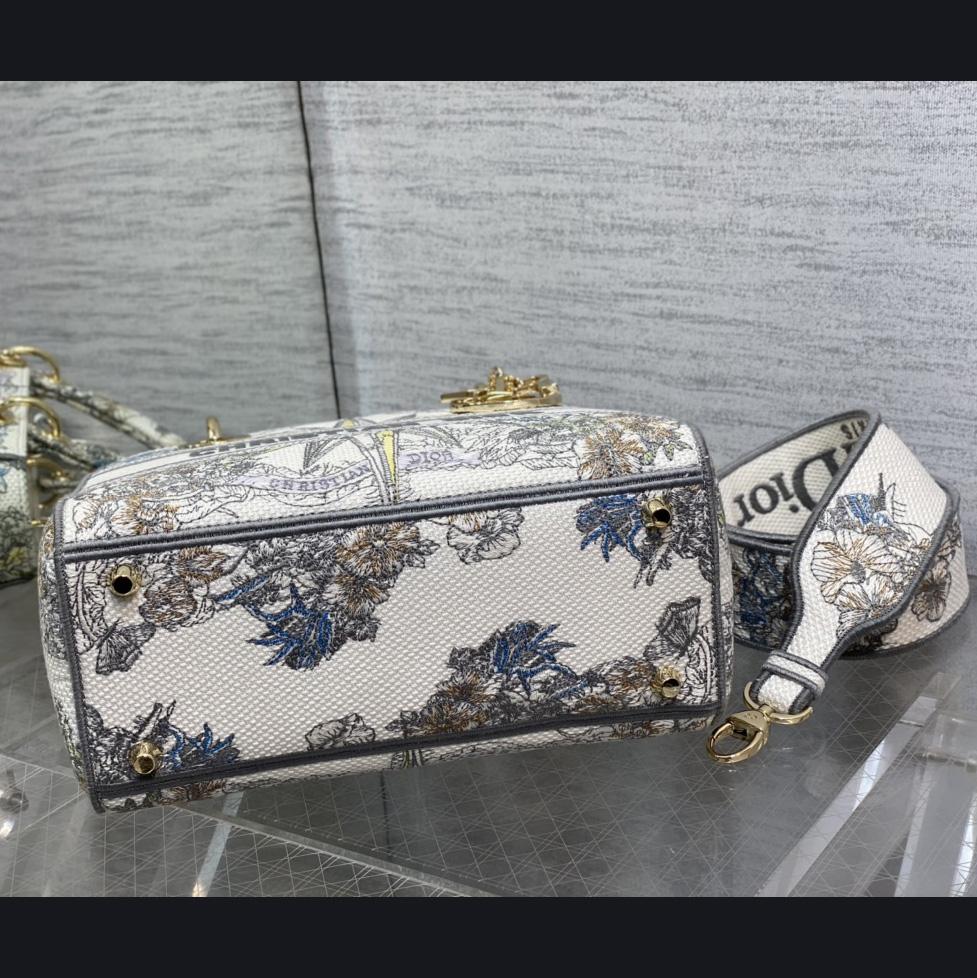 Dior Medium Lady D-lite Bag - 