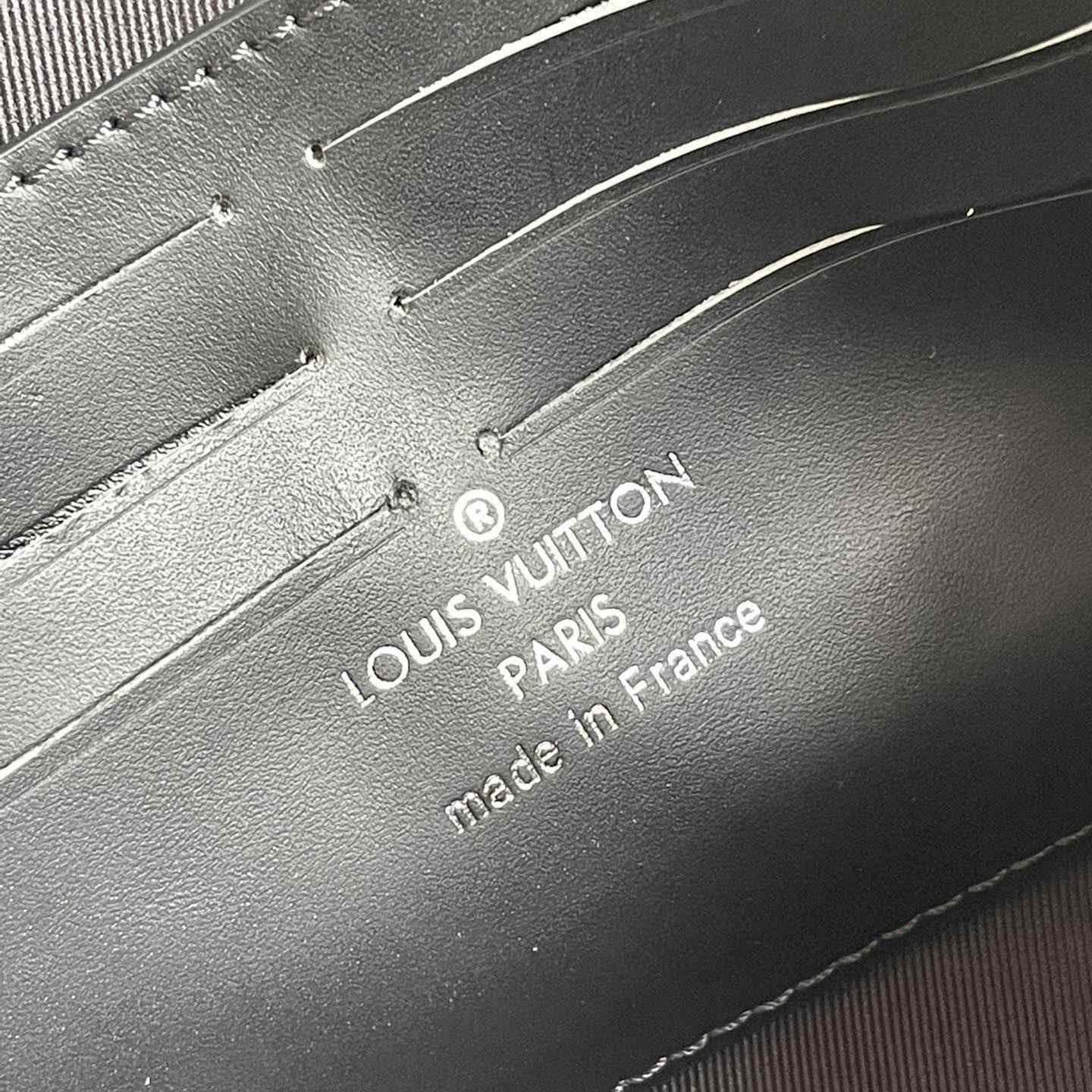 Louis Vuitton Soft Trunk Wallet(22.5 x 14.0 x 5.0cm) M80224 - 