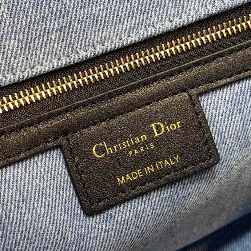 Dior Medium Dior Caro Bag - 