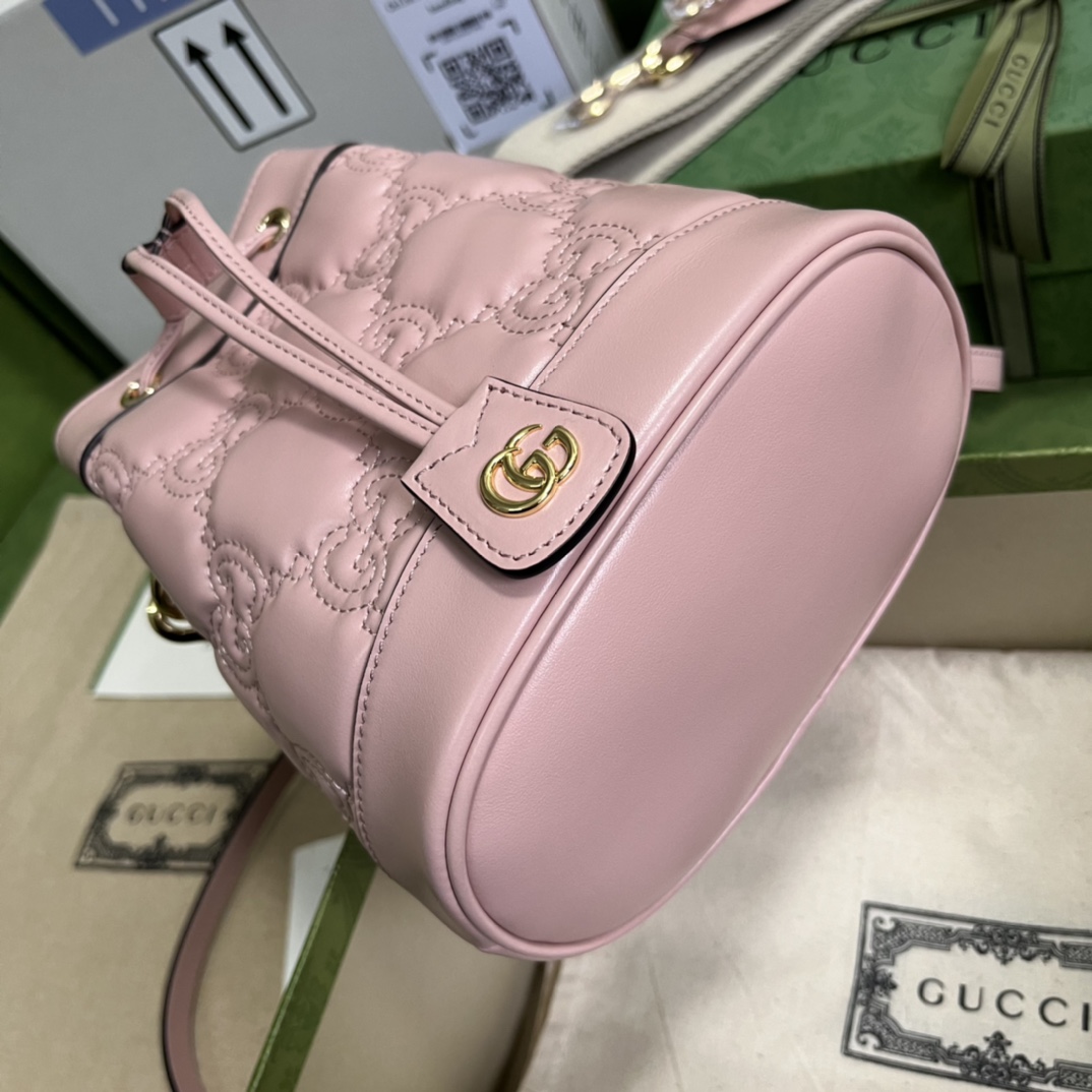 Gucci GG Matelassé Bucket Bag (17*20*10cm) - 