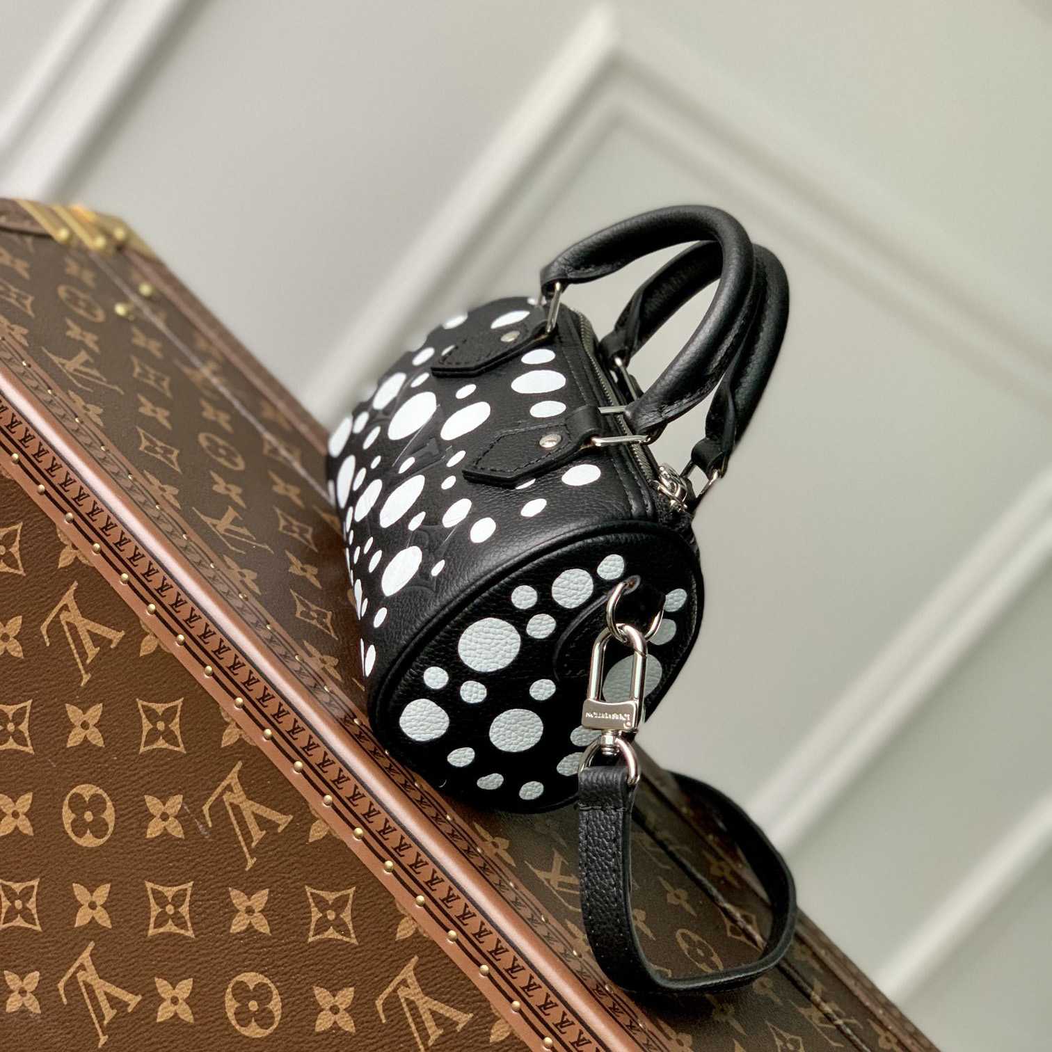 Louis Vuitton LV x YK Nano Speedy   M81910 - 