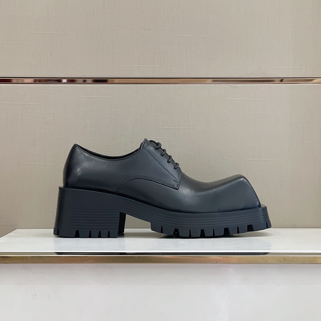 Balenciaga Men's Rhino Derby In Black  - 