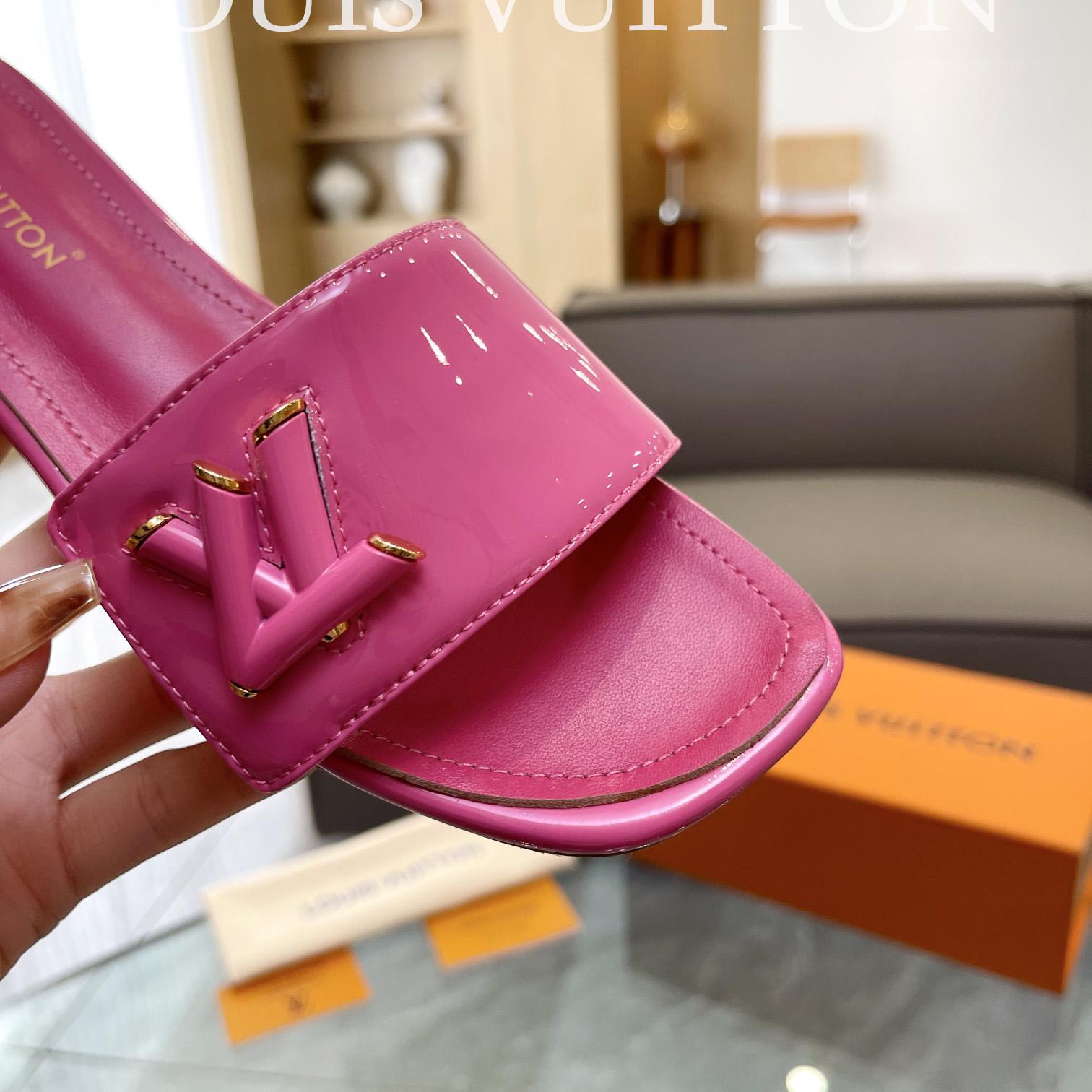 Louis Vuitton Shake Flat Mule       - 