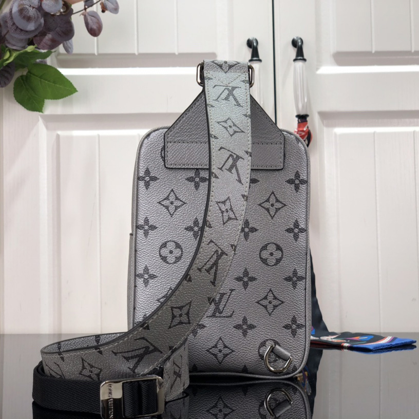 Louis Vuitton Outdoor Slingbag  (13-21-5cm)   M30833 - 