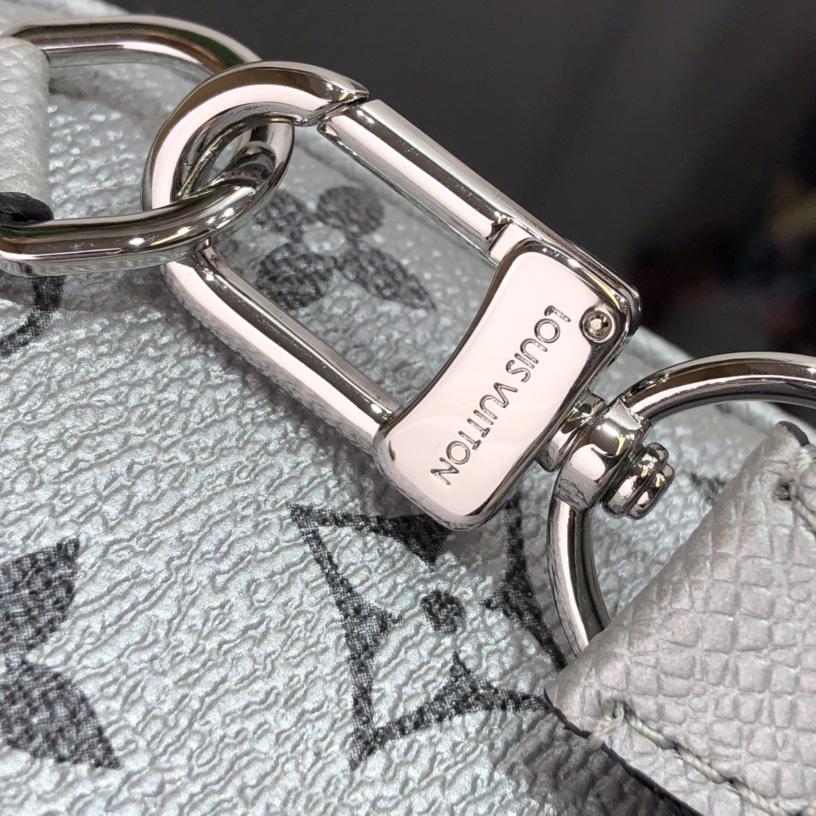 Louis Vuitton Outdoor Slingbag  (13-21-5cm)   M30833 - 