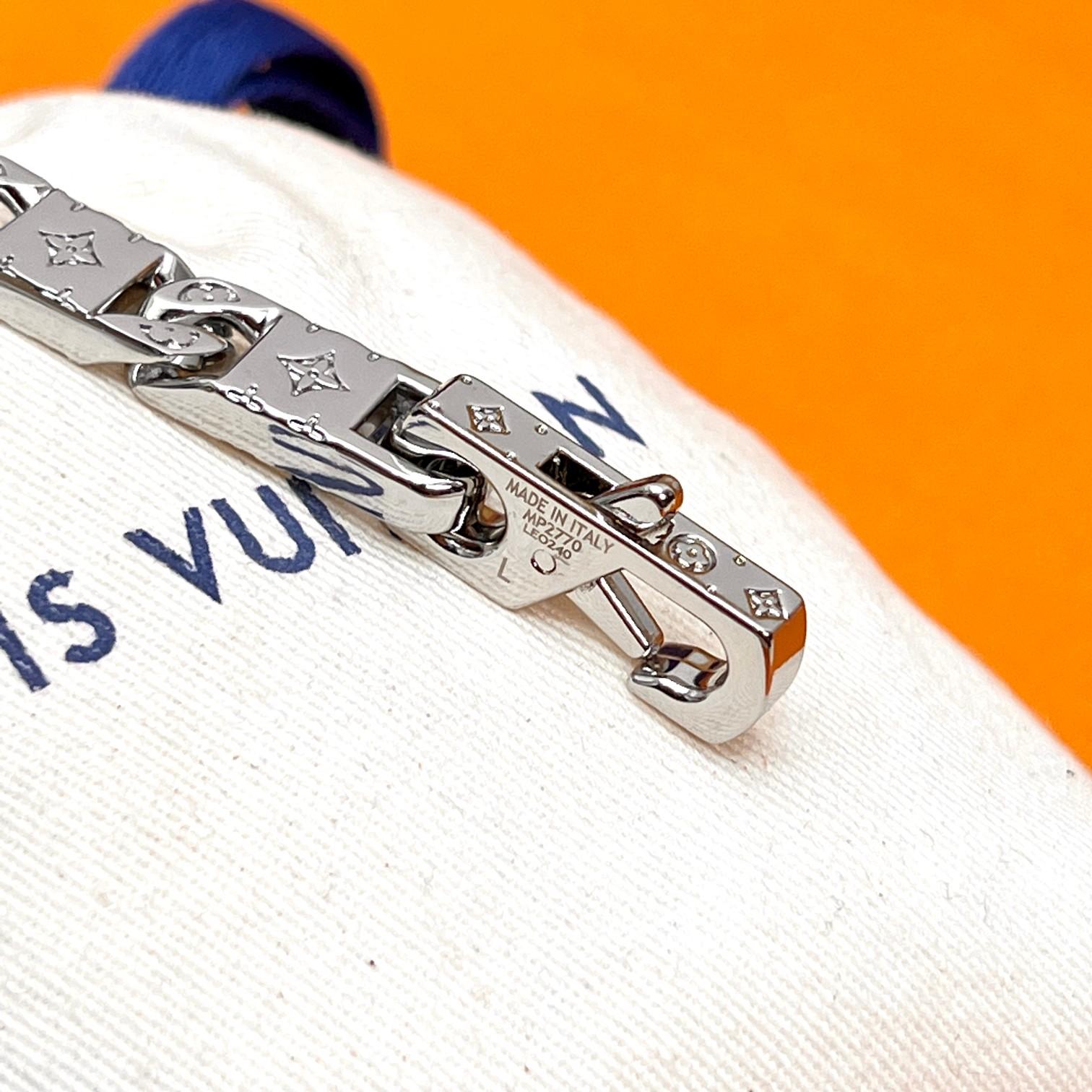 Louis Vuitton Monogram Tied Up Bracelet    M0921 - 