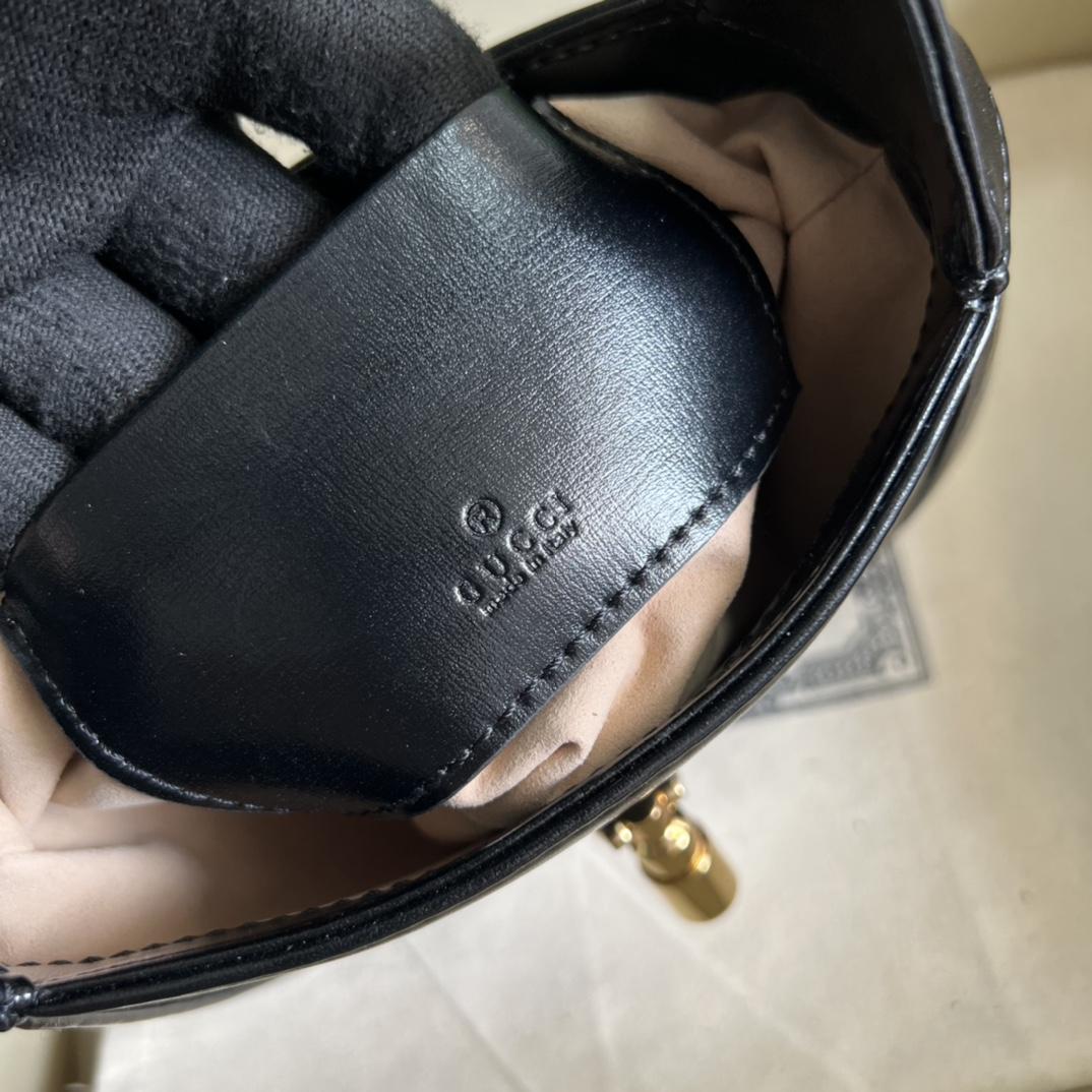 Gucci Jackie 1961 Mini Shoulder Bag (19x13x3cm) - 