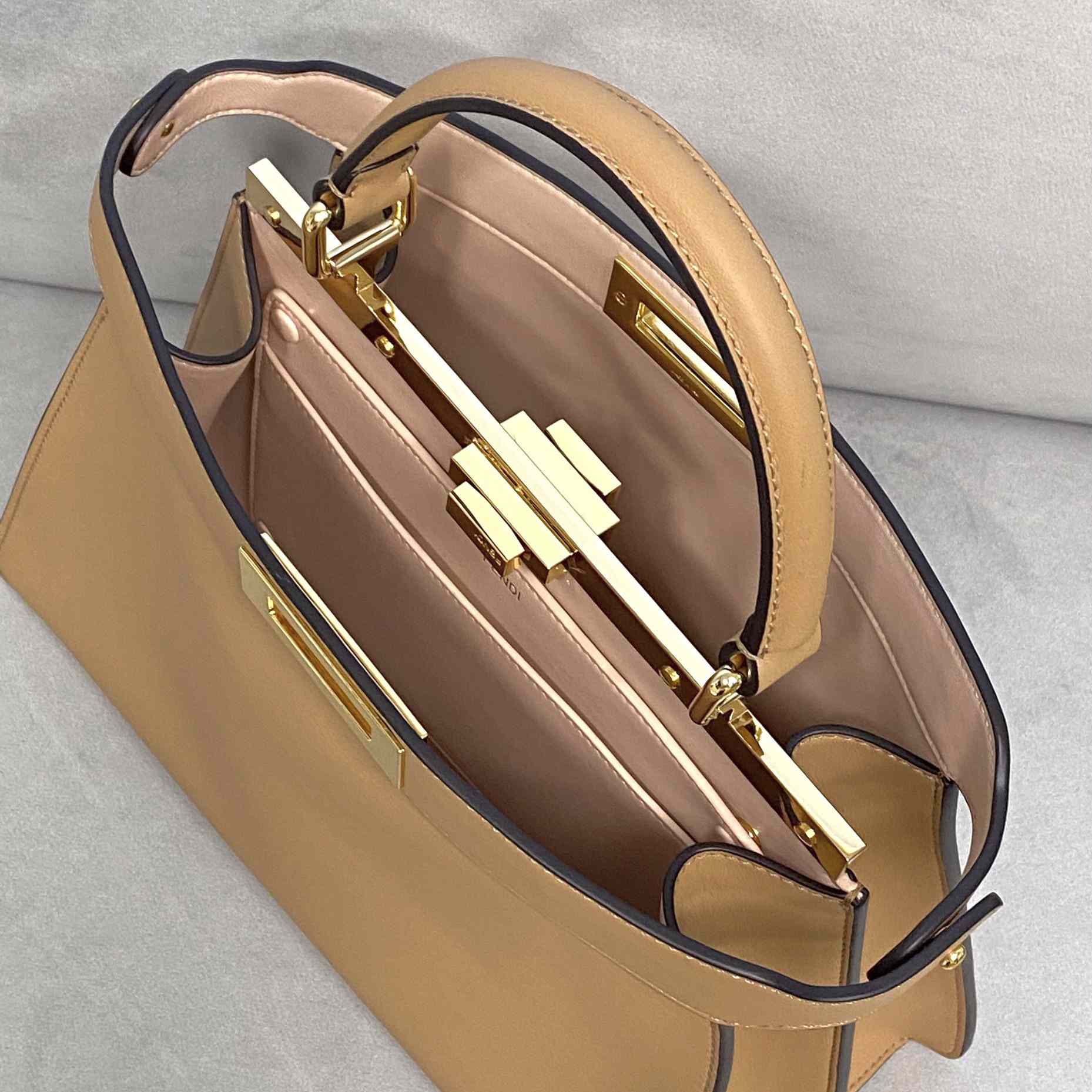 Fendi Peekaboo Iseeu Medium Beige Leather Bag - 
