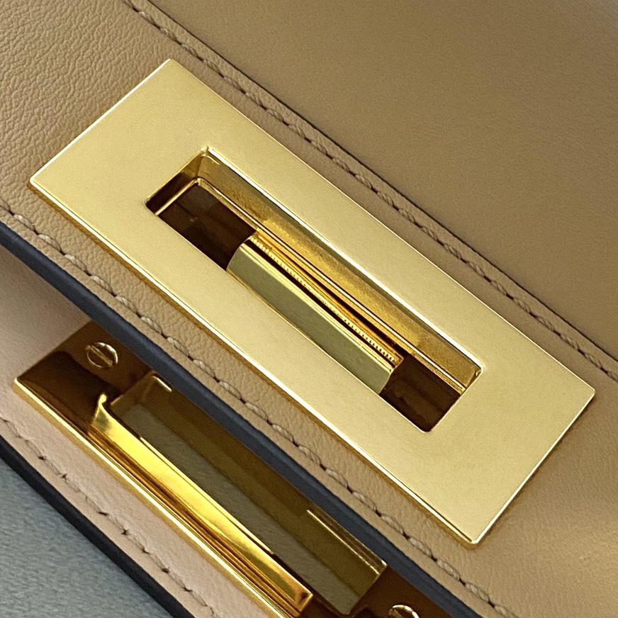 Fendi Peekaboo Iseeu Medium Beige Leather Bag - 