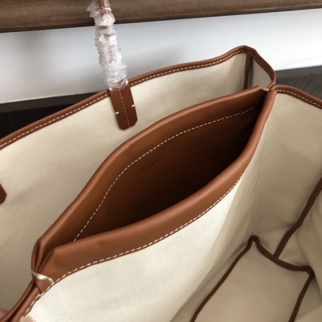 Goyard Isabelle Bag - 