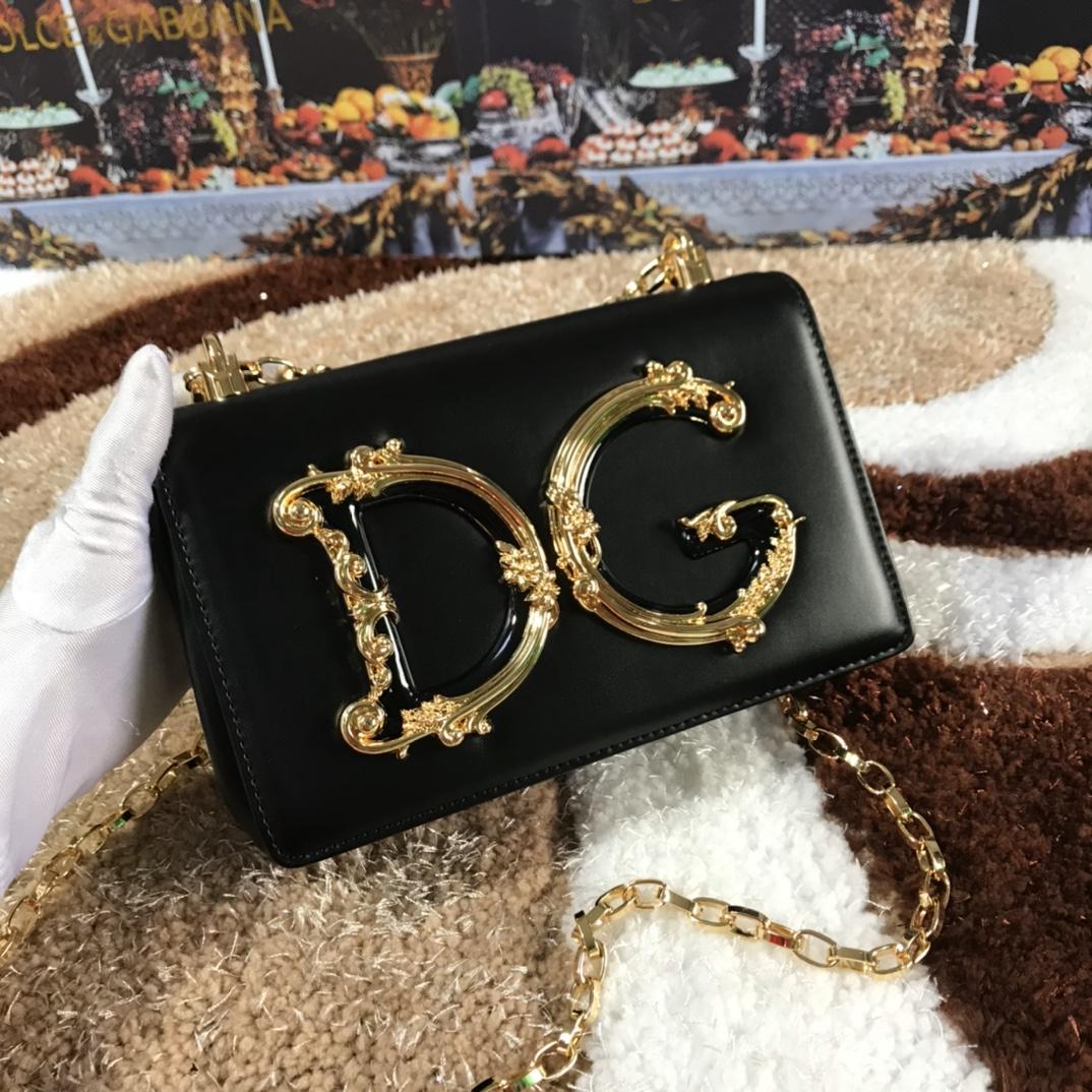 Dolce & Gabbana DG Girls Shoulder Bag In Nappa Color Black(21-4-15cm)  - 