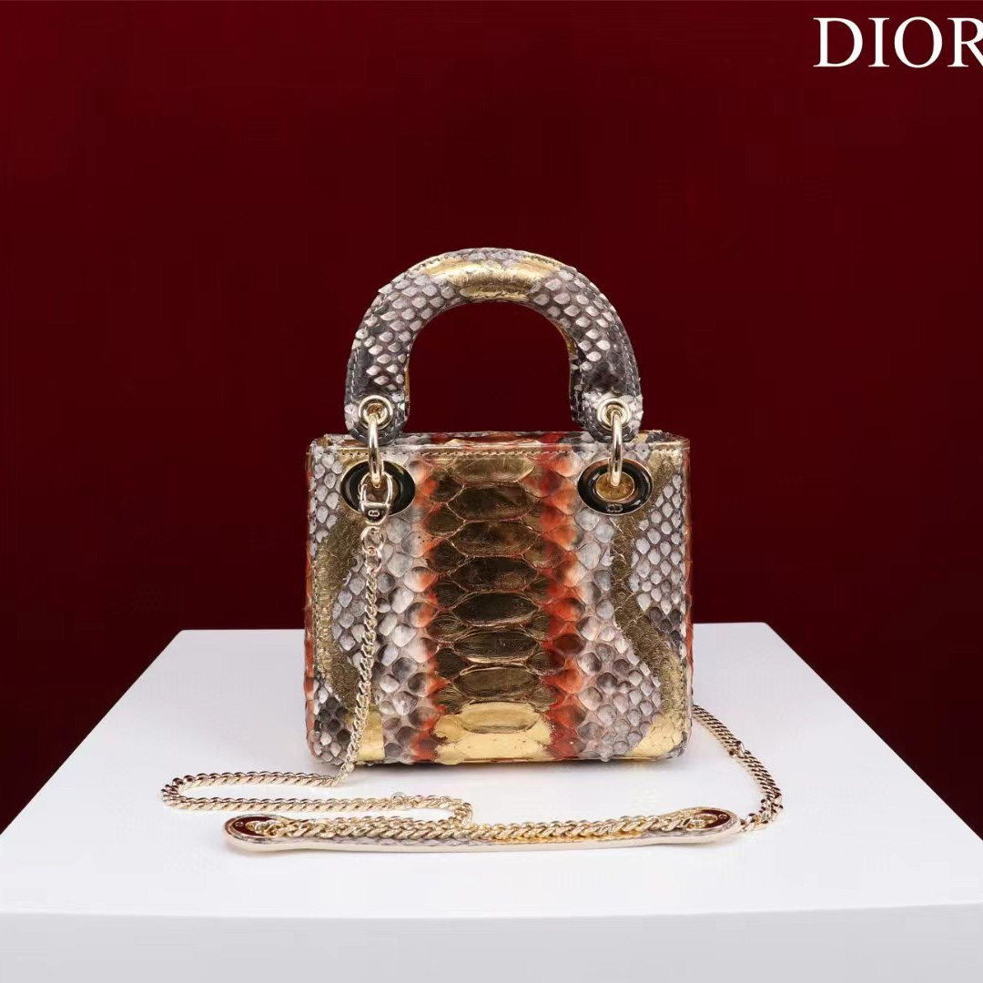Dior Lady Dior Bag (17-15-7 cm) - 