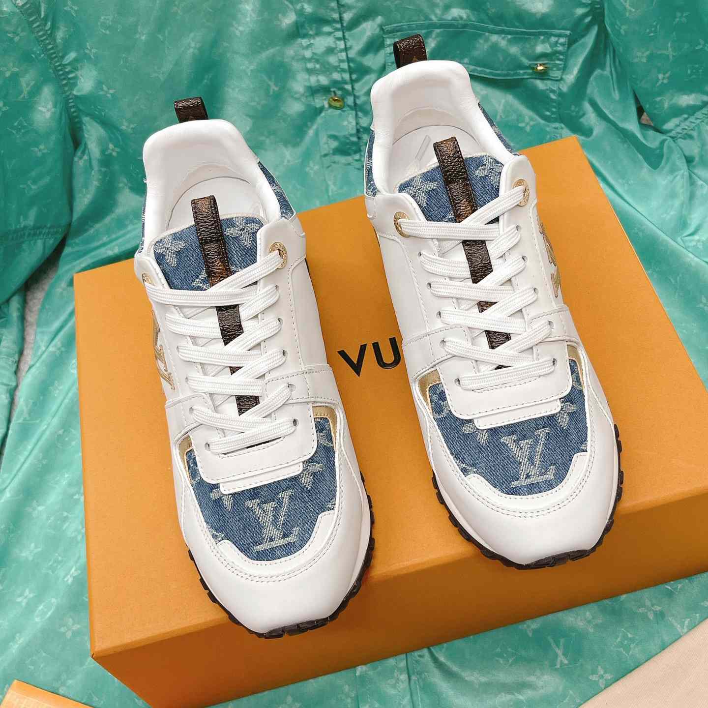 Louis Vuitton Run Away Sneaker   (upon uk size)   - 