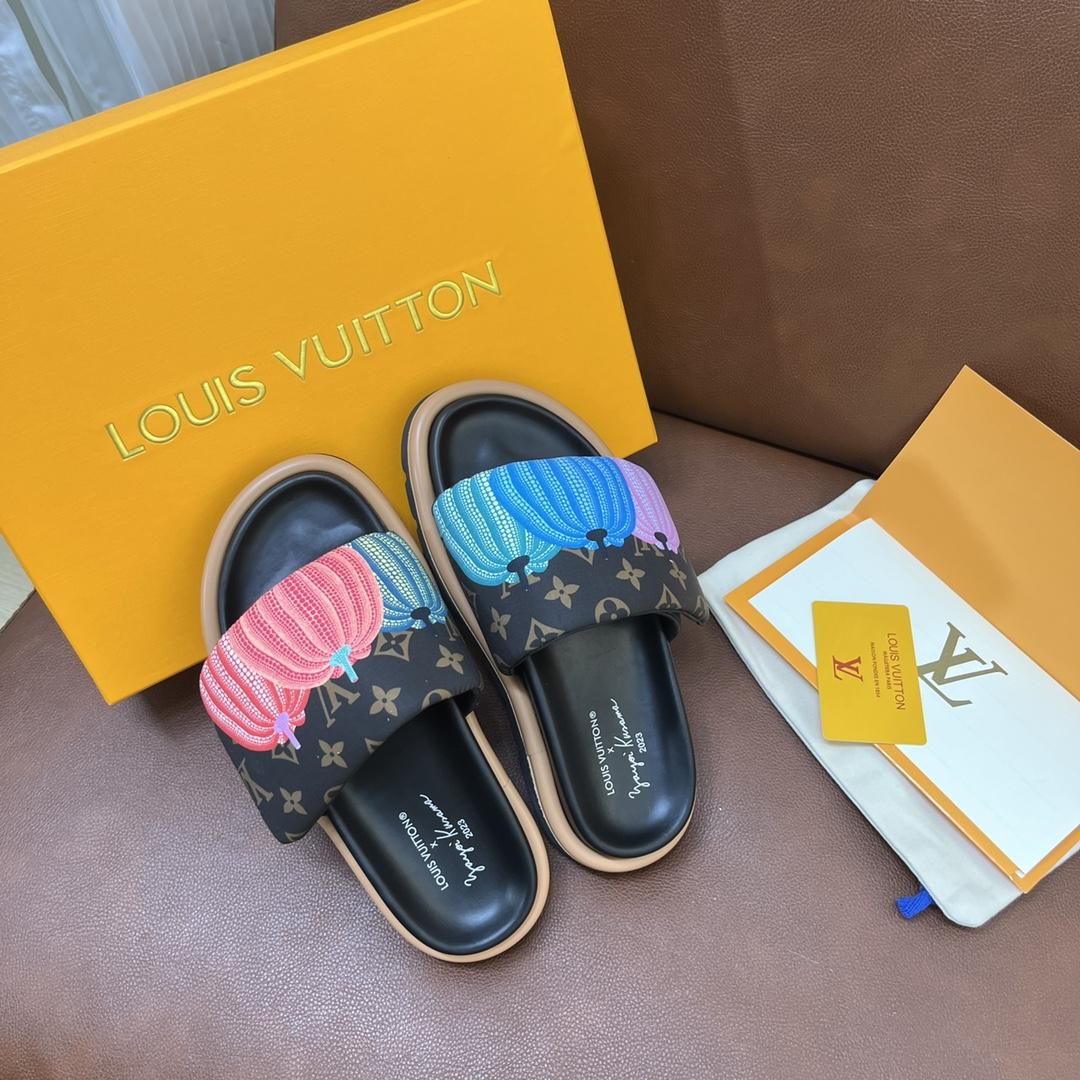 Louis Vuitton LV x YK Pool Pillow Flat Comfort Mule   1ABD8Y - 