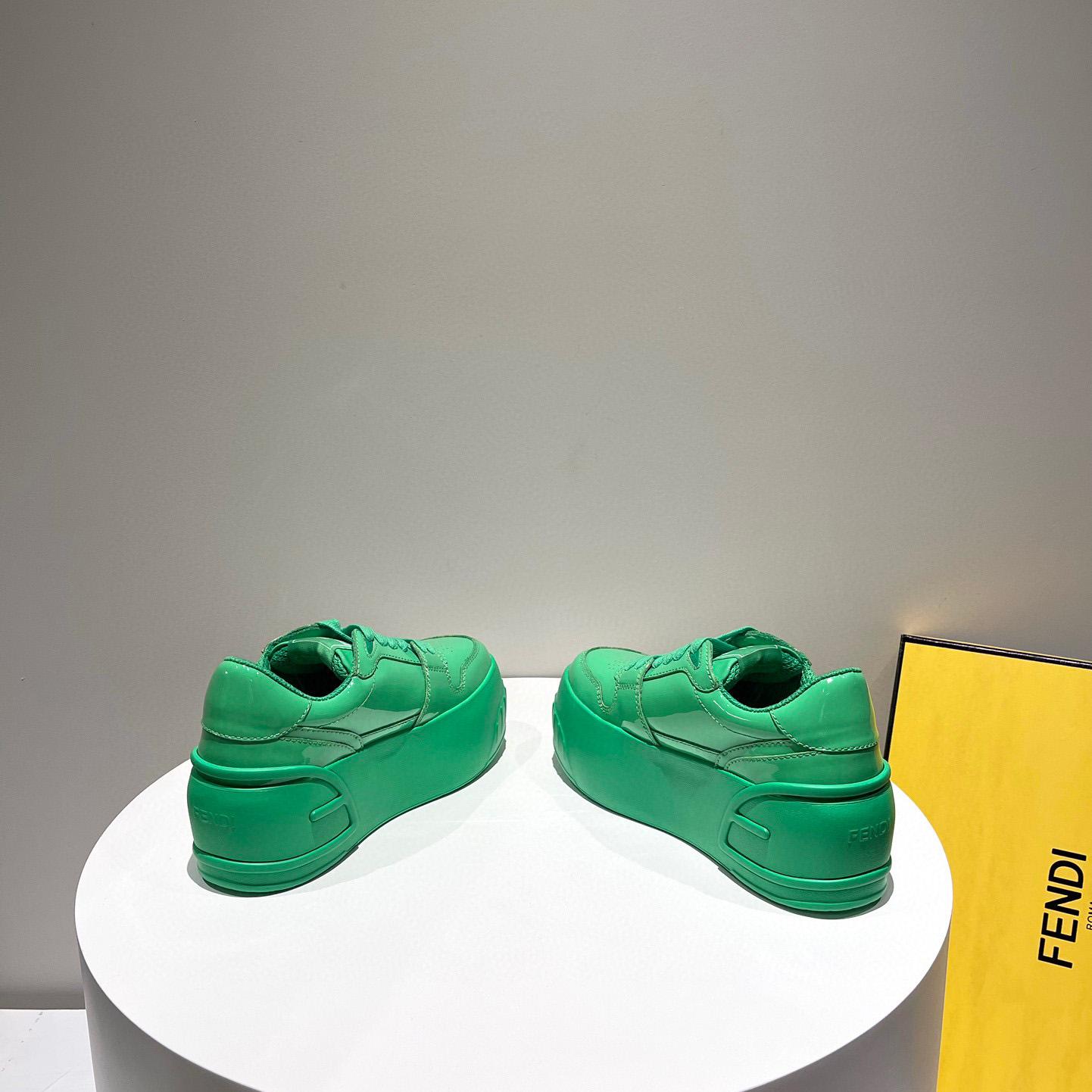 Fendi Fashion Show Green Leather Low-Tops Sneaker  - 