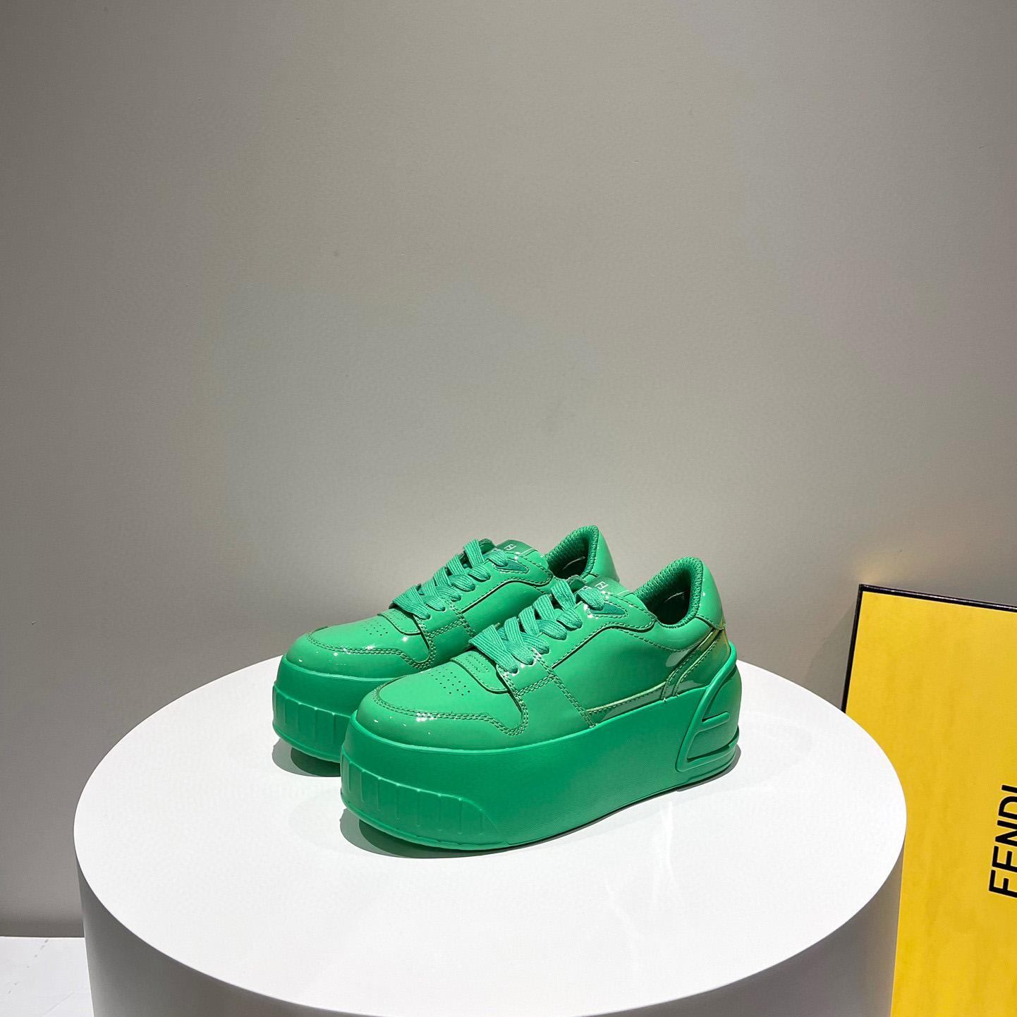 Fendi Fashion Show Green Leather Low-Tops Sneaker  - 
