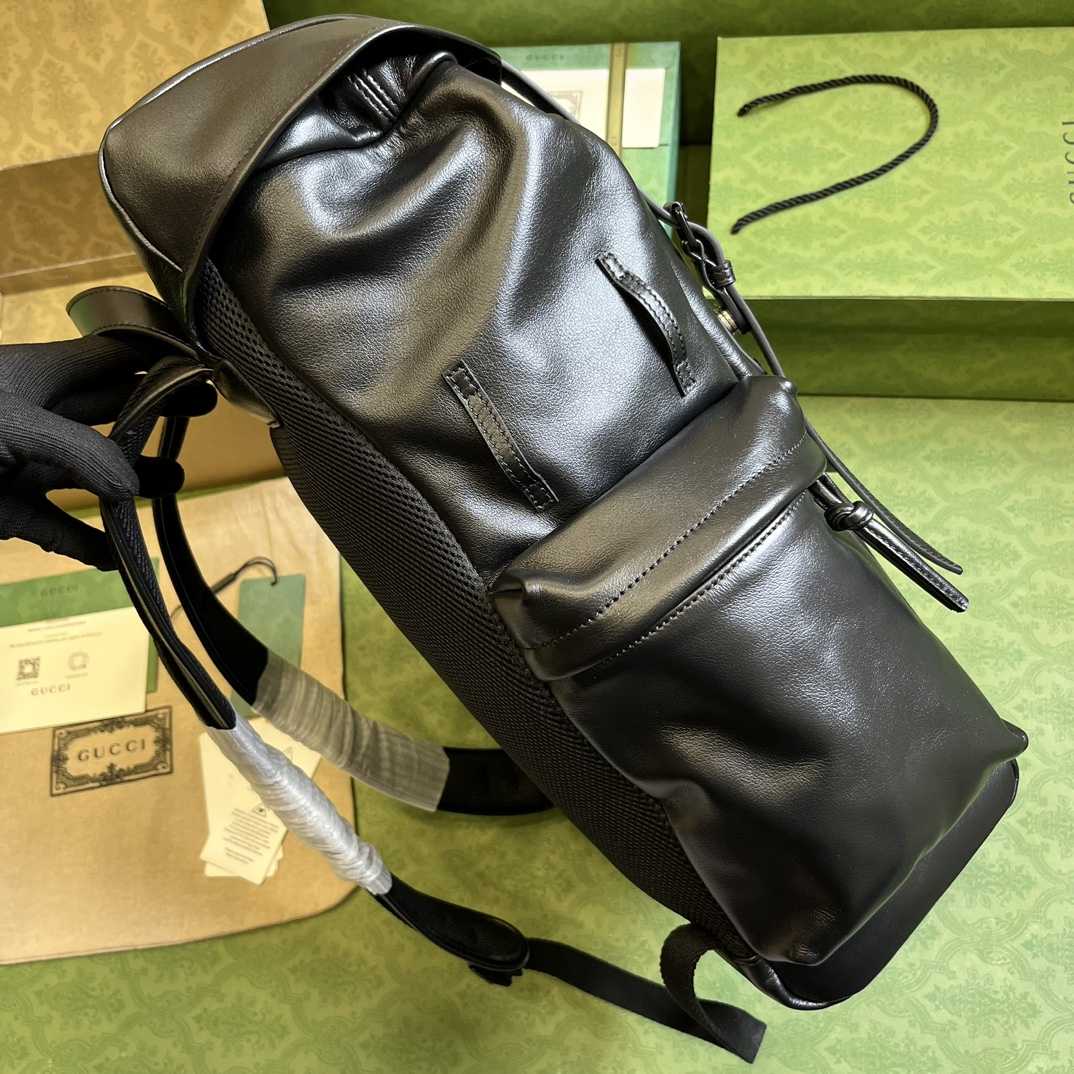 Gucci Backpack With Tonal Double G(38-44-15cm) - 