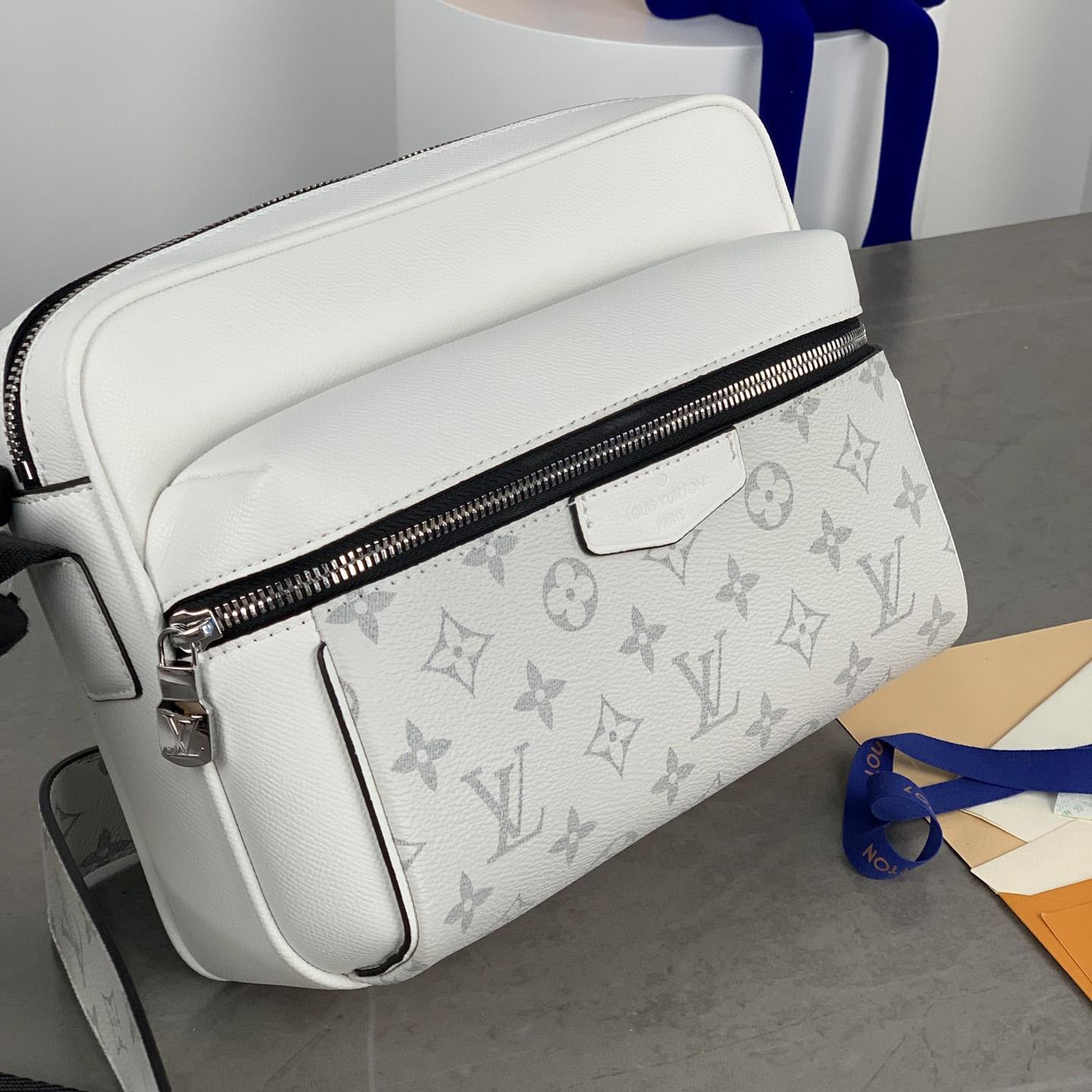  Louis Vuitton Outdoor Messenger(29.5-20-10.5cm)   M30243 - 