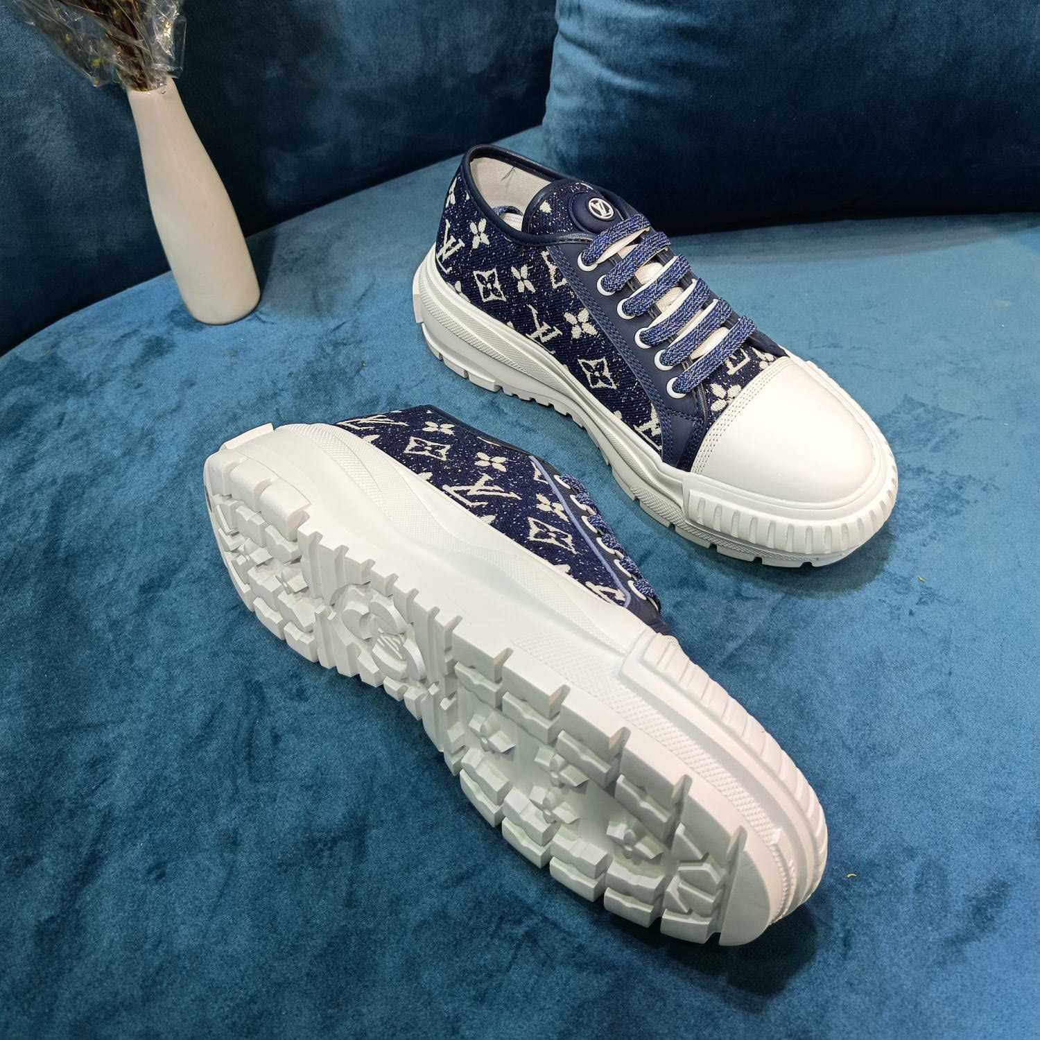 Louis Vuitton LV Squad Trainer - 