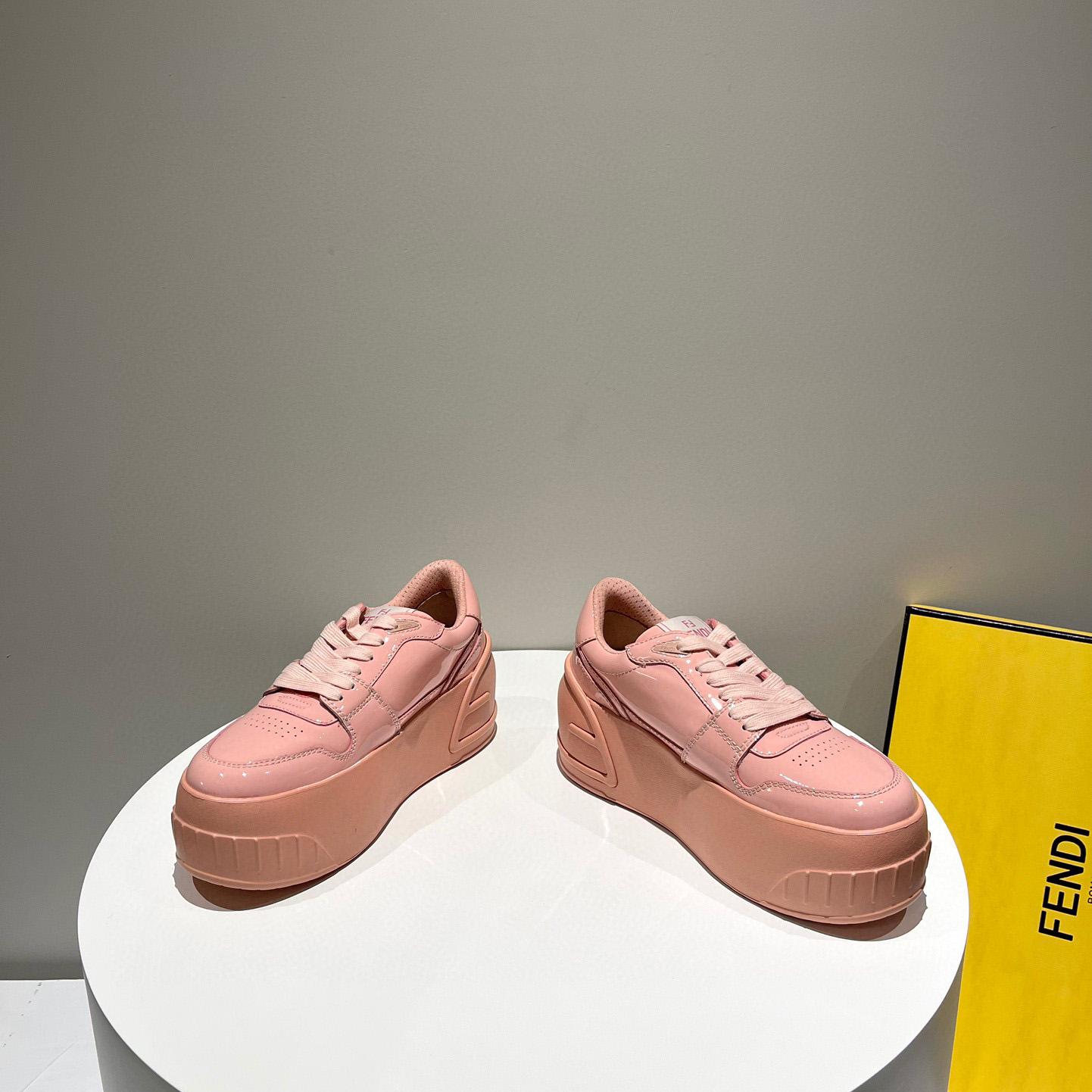 Fendi Fashion Show Pink Leather Low-Tops Sneaker  - 