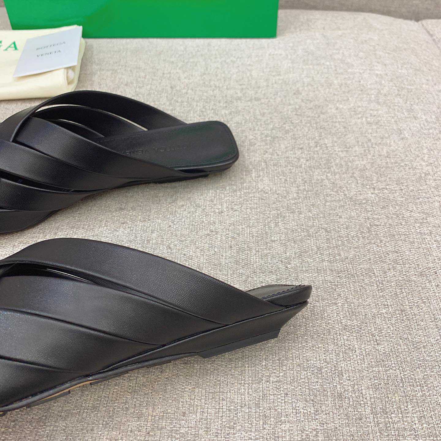 Bottega Veneta Alfie Slipper - 