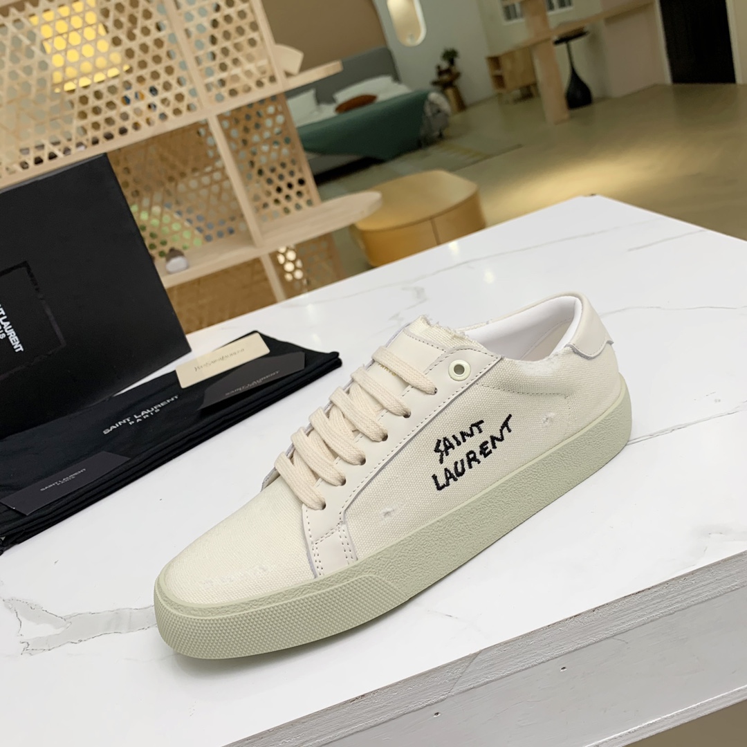 Saint Laurent Court Classic Sl/06 Sneakers Embroidered With Saint Laurent,In White Worn-look Fabric And Leather - 