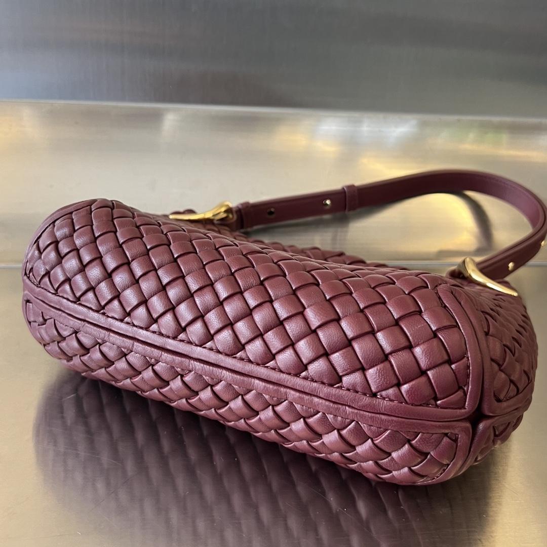 Bottega Veneta Small Clicker Shoulder Bag - 